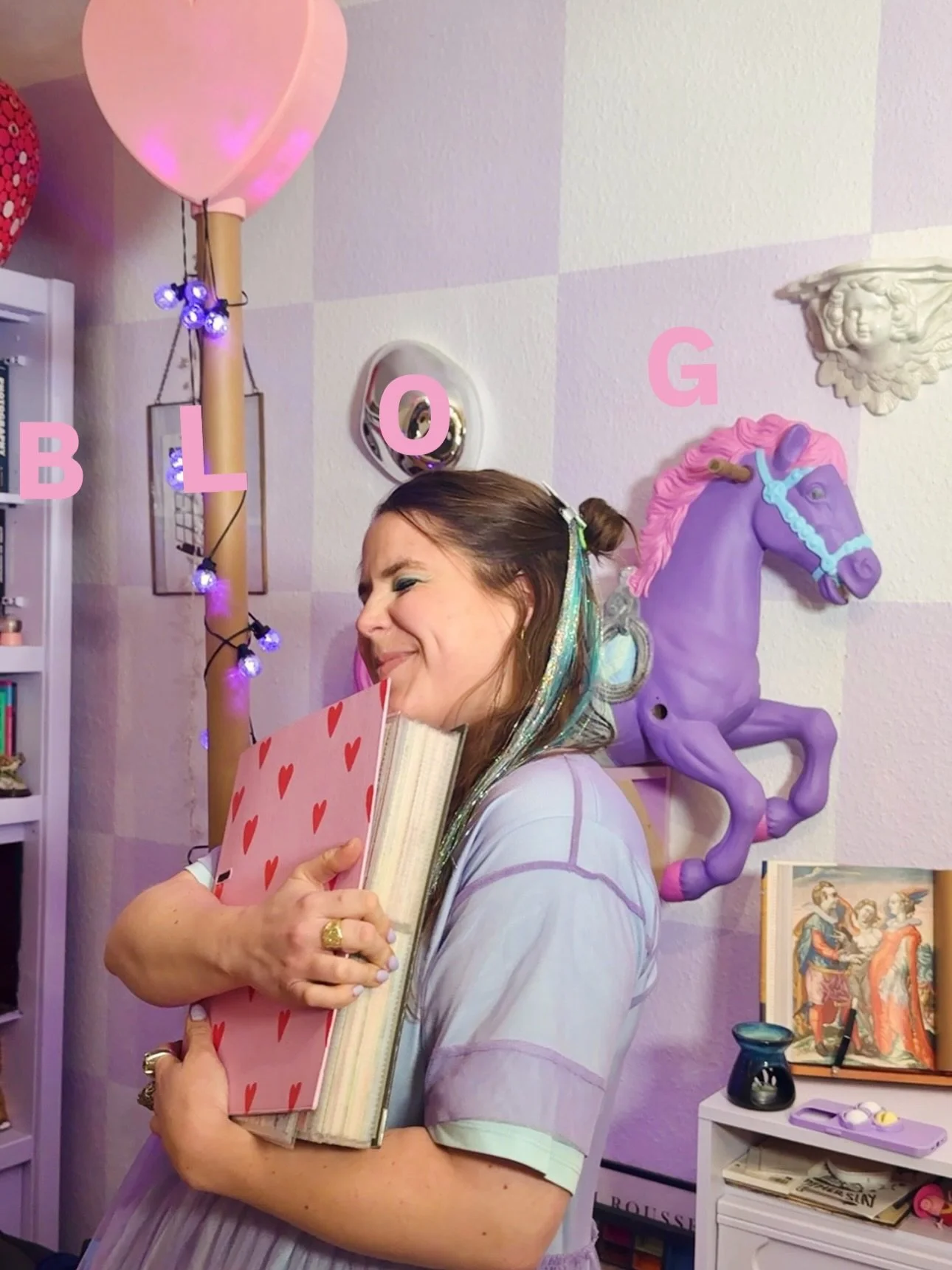 Hallo 2026! Letztes Jahr hab ich 365 Tage lang jeden Tag ein Bild gemalt. Dieses Jahr m&ouml;chte ich schreiben bzw erz&auml;hlen. Nicht jeden Tag, aber regelm&auml;&szlig;ig das ganze Jahr lang. Und daf&uuml;r gibt es jetzt einen Blog. Der erste Ein