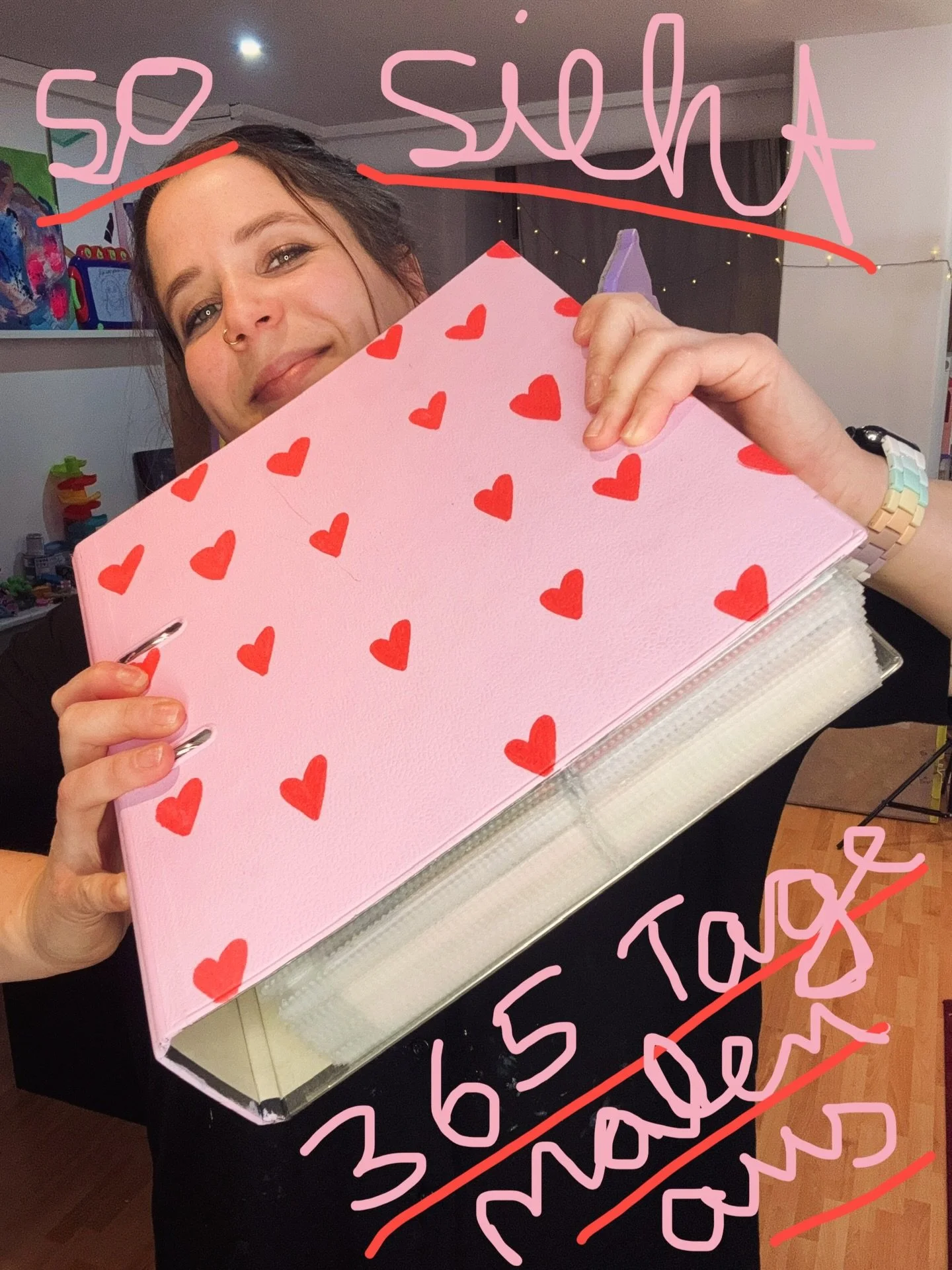 Das hab ich in 2025 gemacht. Gr&ouml;&szlig;te Motivation: eine Sammelmappe wie damals bei den Diddl Bl&auml;ttern. Man muss nur wissen, wie man sich selber austricksen kann ☝️😎
#365daychallenge #dailydiary #visualjournal #asketchaday #painteveryday