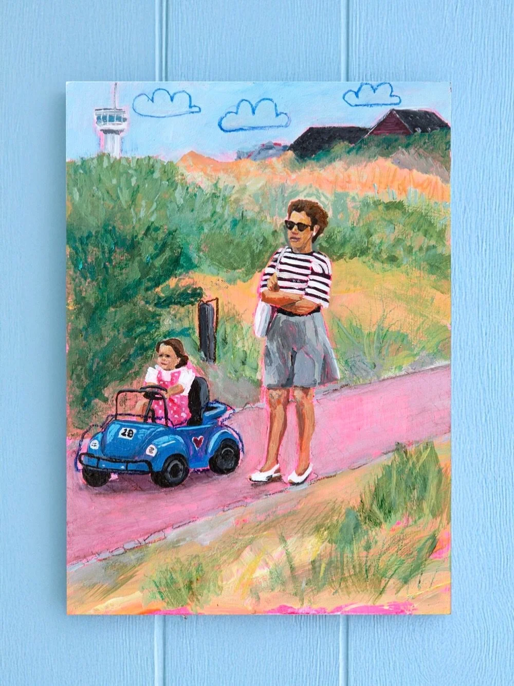 Kettcar, 2026. 
1994, meine gro&szlig;en Geschwister waren uns meterweit voraus in ihren coolen &ldquo;gro&szlig;e-Kinder-Kettcars&rdquo;. Daf&uuml;r habe ich eine Extraportion Aufmerksamkeit von Mama genossen. Meine kleinen Geschwister gab es damals