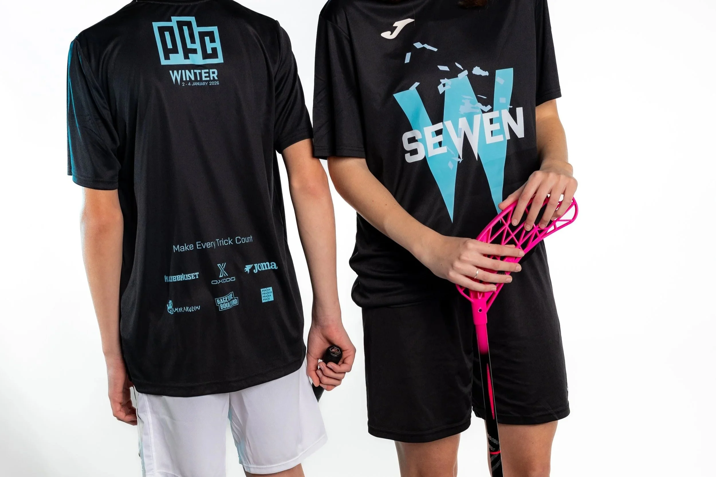 OFICIÁLNÍ MERCH: JOMA A SYMBOLY KOUZELNÍK, SEWEN, METC