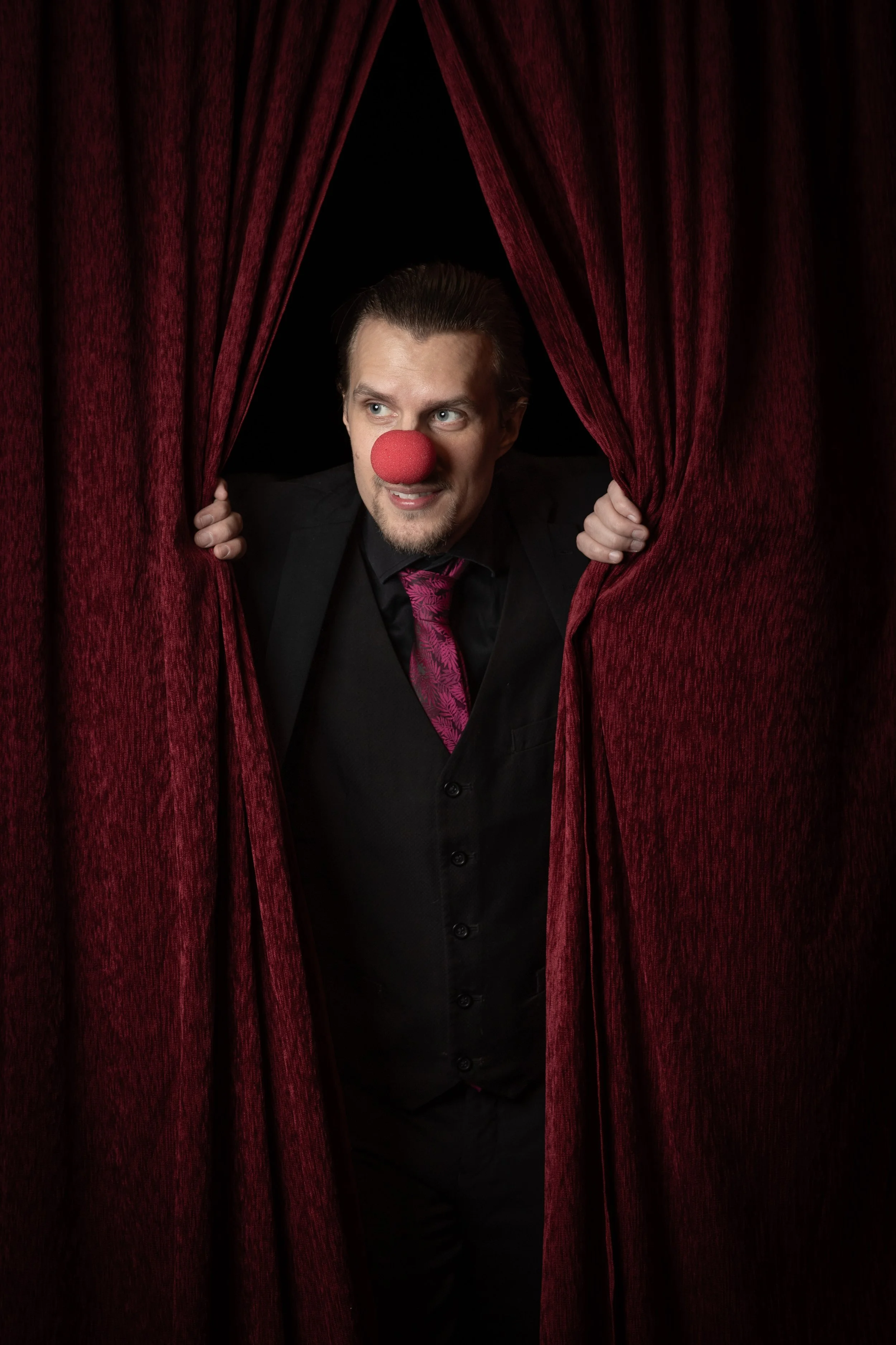 Jongleringsshow i världsklass i Erskinesalen