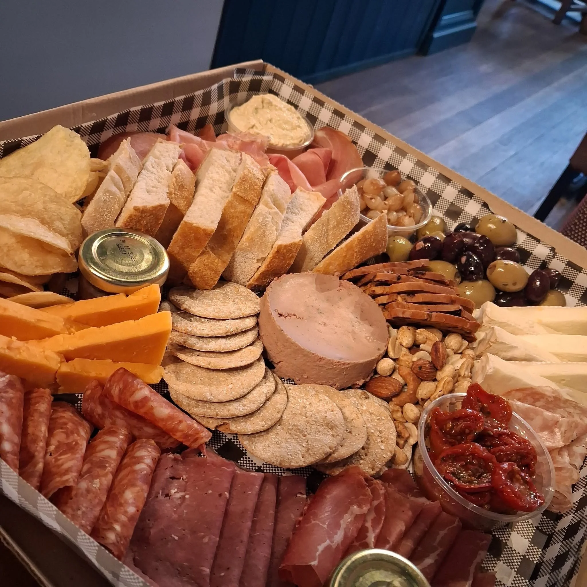 Large grazing box.jpg