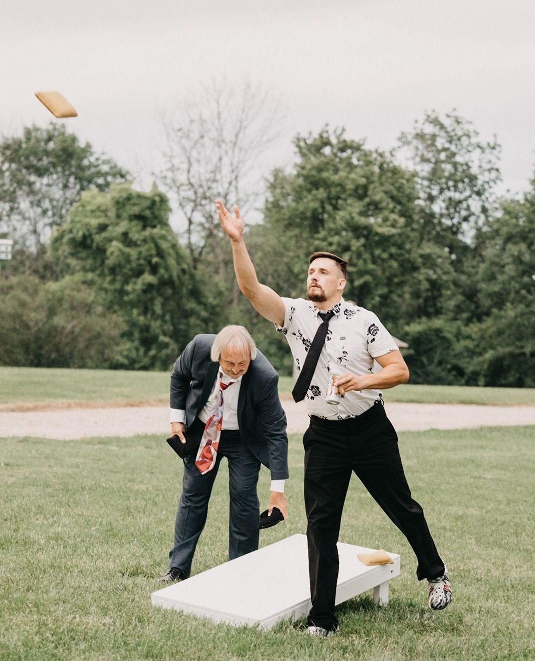 Give your guests something fun to do while enjoying cocktail hour! We have plenty of yard games like cornhole, giant jenga, giant connect four, etc. to keep your guests entertained before the reception kicks off!🎲🙌
