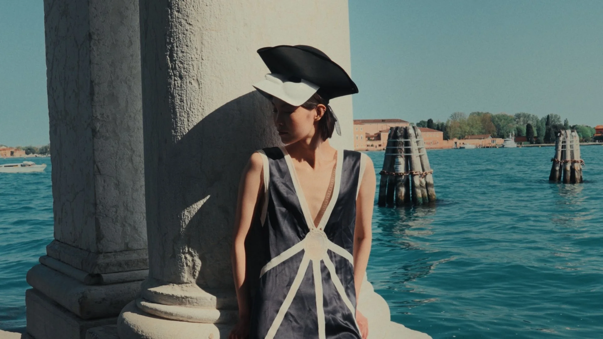 Vogue_PH_Stills_1.39.1.jpg