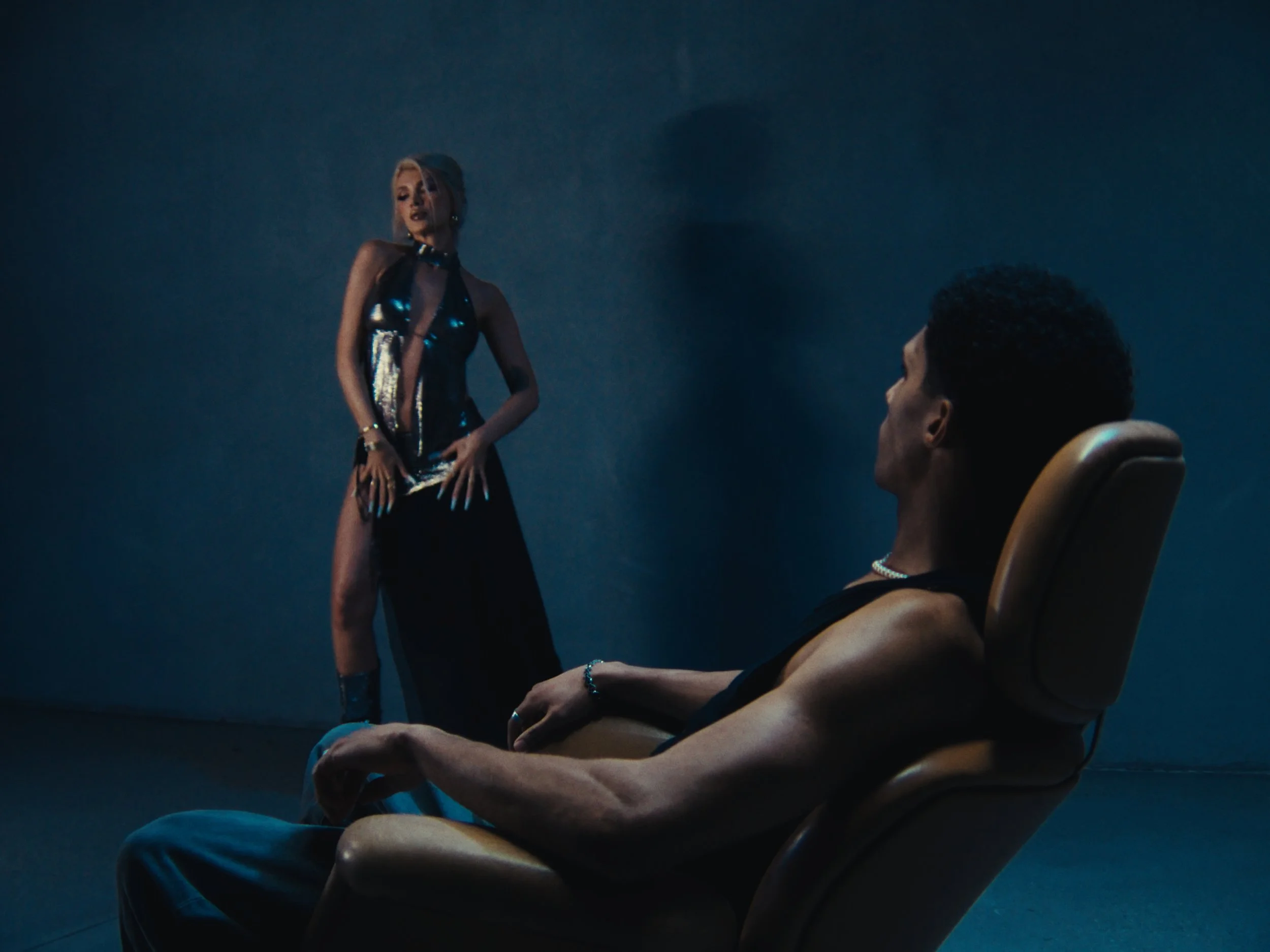 03_26 - Era Istrefi Stills_1.85.1.jpg