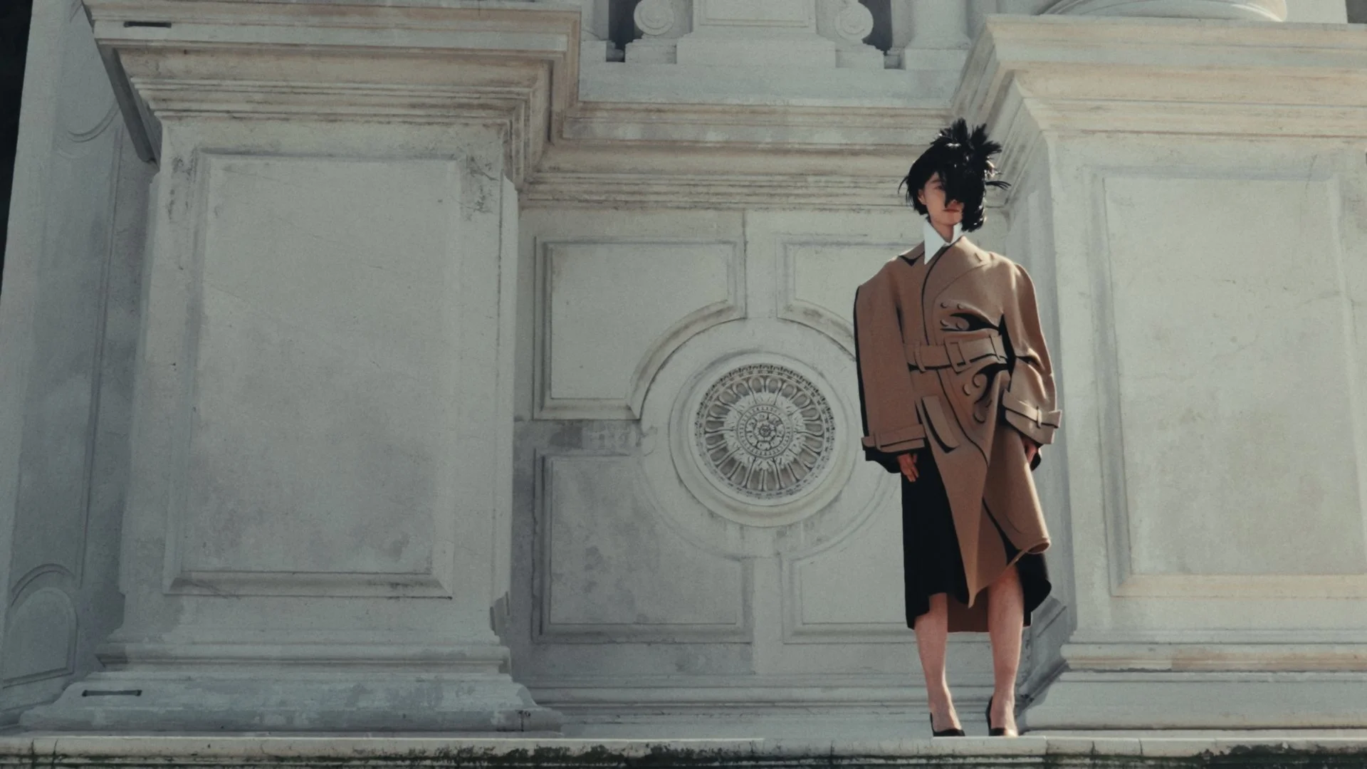 Vogue_PH_Stills_1.48.1.jpg