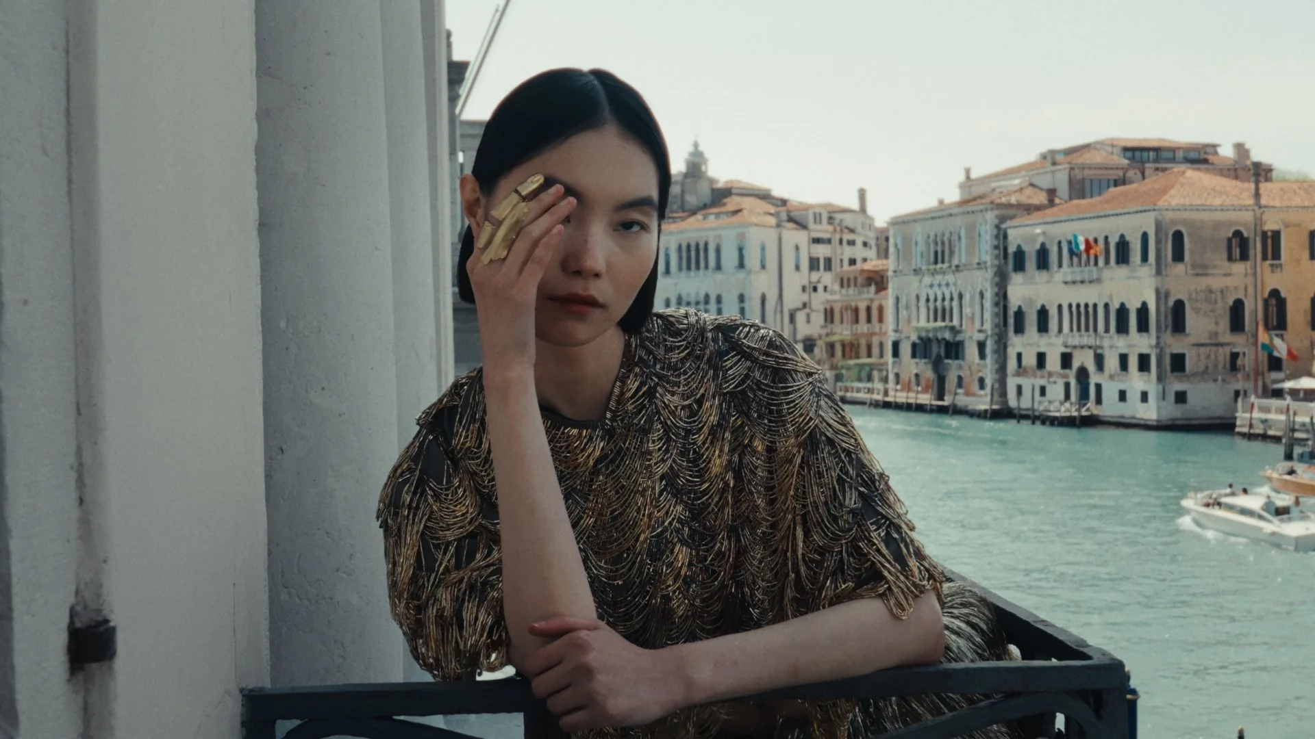 Vogue_PH_Stills_1.32.1.jpg