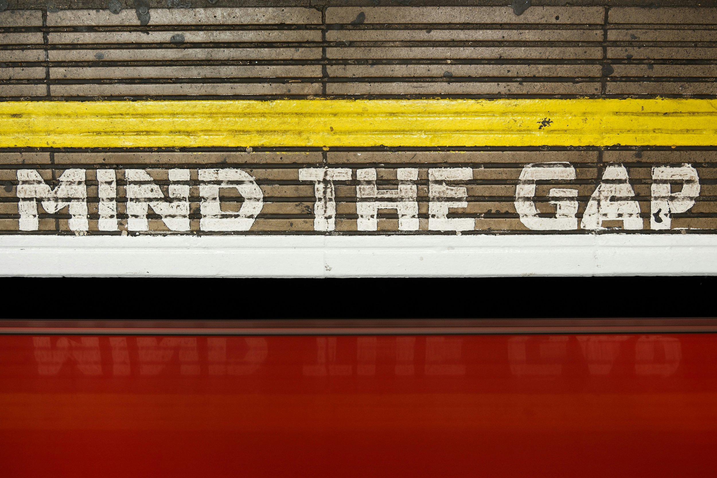 Mind the Gap: Getting Time and Space Cues on the Page
