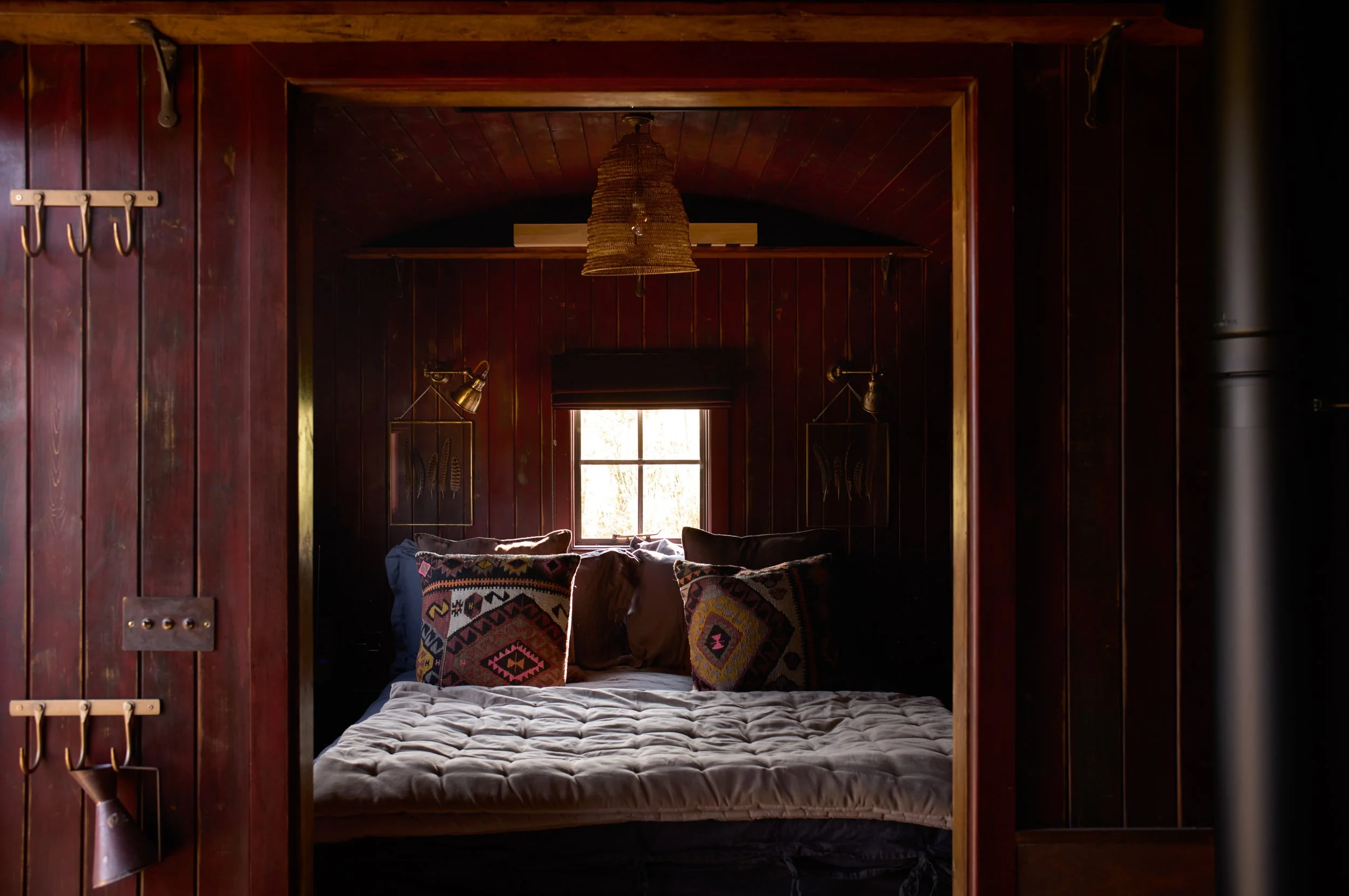 TheHuts_L1005820.jpg