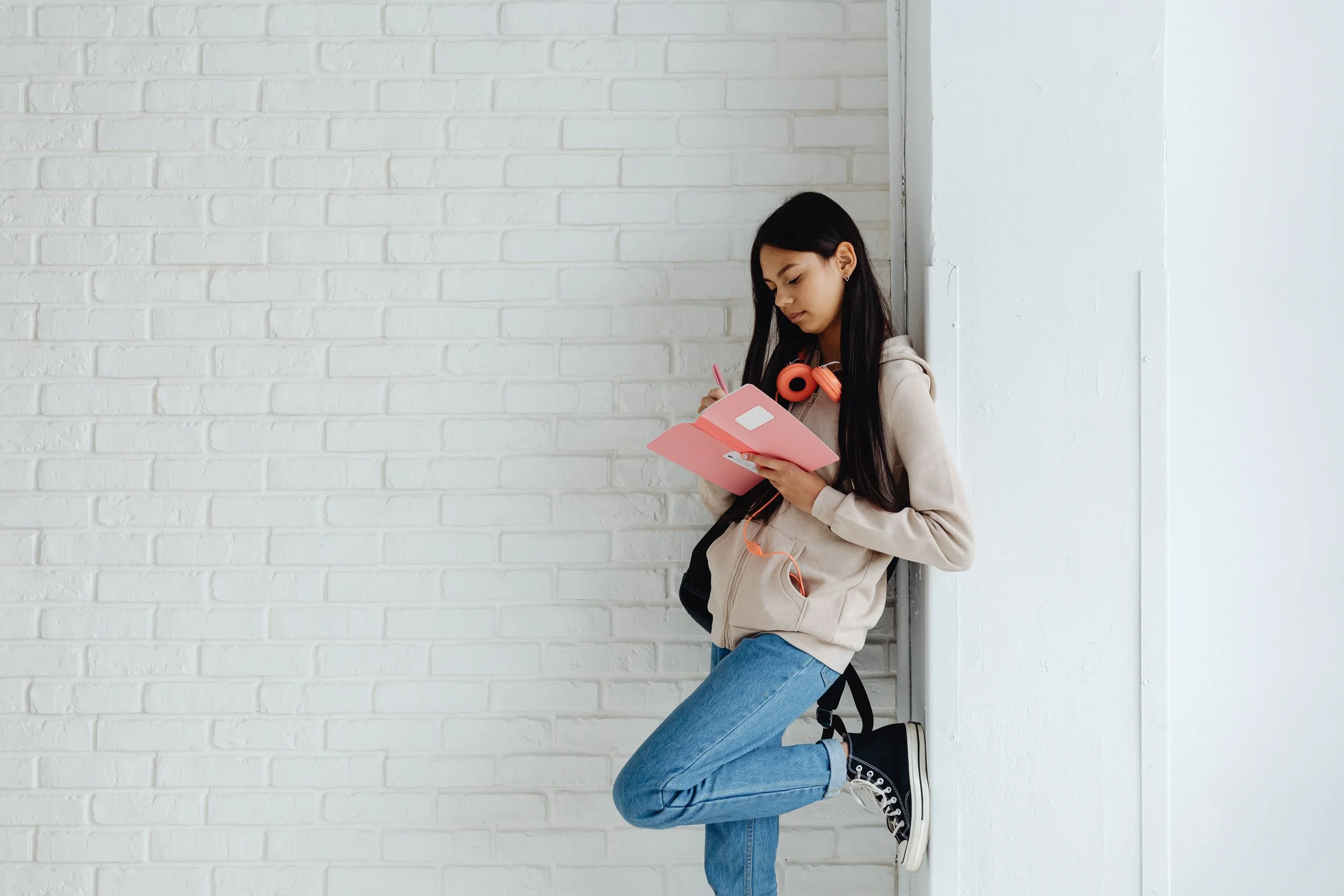 Signs Your Teen Is in the Wrong School (And What the Right One Looks Like)