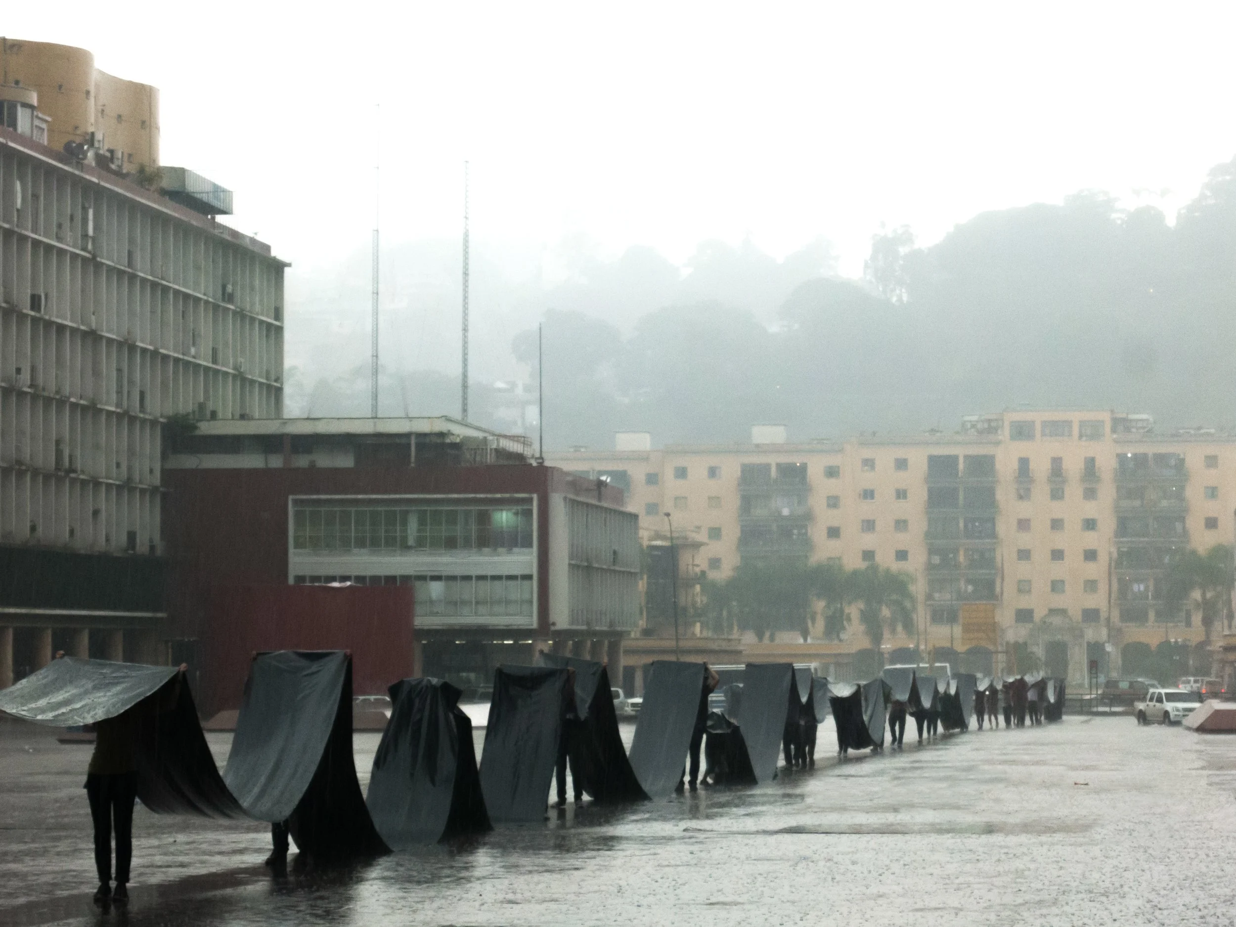 Miguel Braceli // Área, Intervención participativa, Caracas, Venezuela, 2014 // Fotografía, impresión digital // 90 x 60 cm