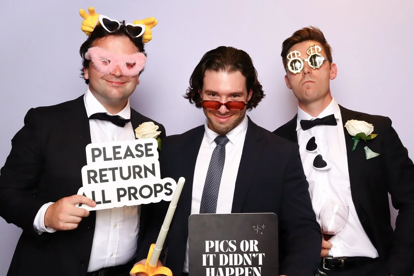 Thank you everyone for returning our props! 🤣🤪

We&rsquo;ve had to replace them a lot of times this year but so far we&rsquo;ve lost only a couple since we started the wedding season. Keep going! 😆

Book the booth so you get cool pics like this 
w