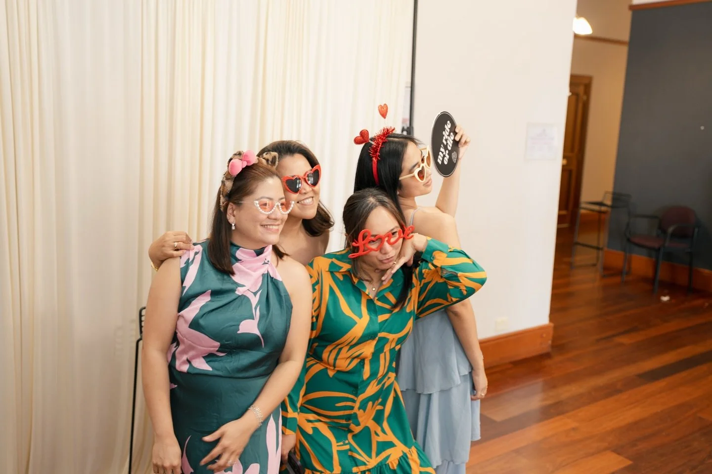 Behind the scenes from Neil &amp; Gracia&rsquo;s Wedding Anniversary Celebration 💖

In Photo: Rustic Booth with Cream Curtain Backdrop &bull; Photostrip Prints

Don&rsquo;t miss the chance to have this level of epic fun at your celebration. 

2026 t