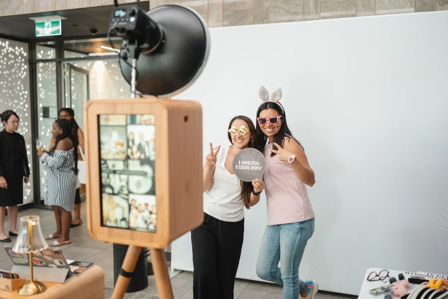 We had the sweetest time meeting fellow vendors and beautiful wedding couples at the Twilight Wedding Showcase at Aloft Perth ✨

Our photo booth was busy all evening and the sticker vending machine had everyone curious (and obsessed 😉)

Thanks for h