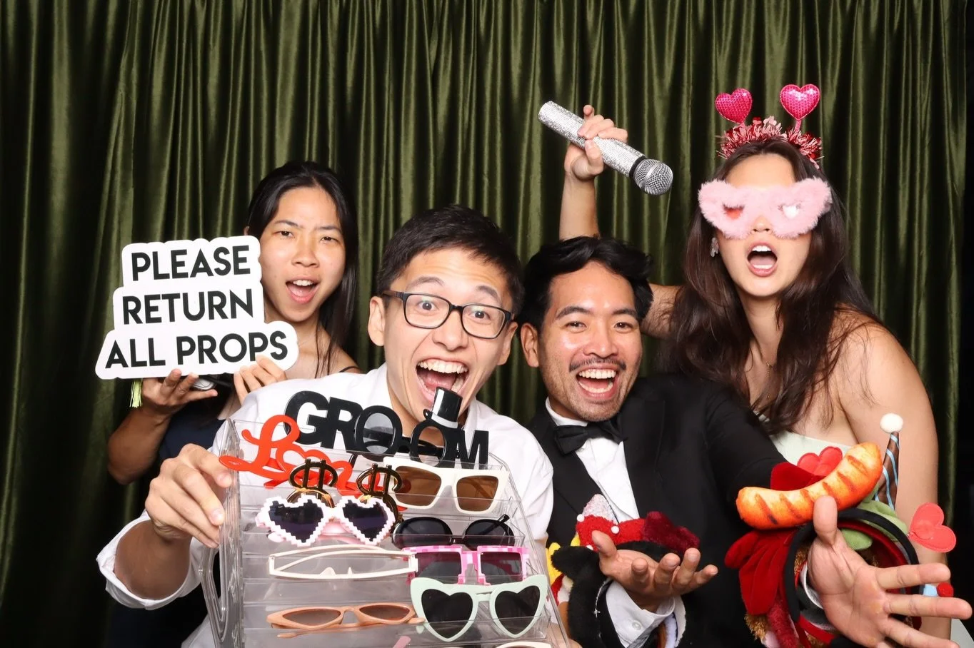 Serving chaos before the camera even clicks! 

Thank you for returning our props everyone 😆

Book our booth for your next event!
www.unit6studio.com

🏷️ Photo Booth Hire Perth , Keychain Station Hire Perth , Weddings Perth