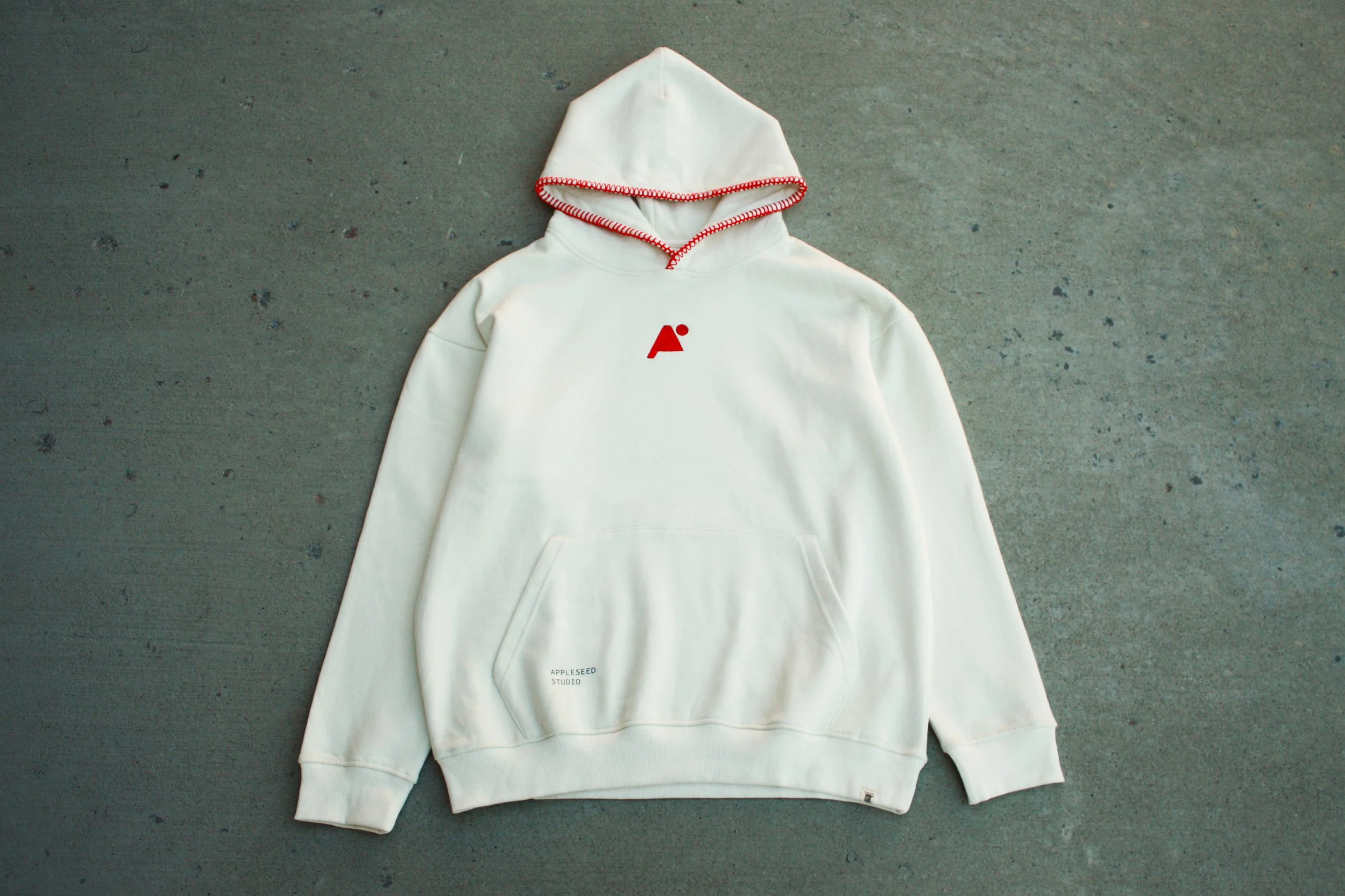 CORE HOODIE