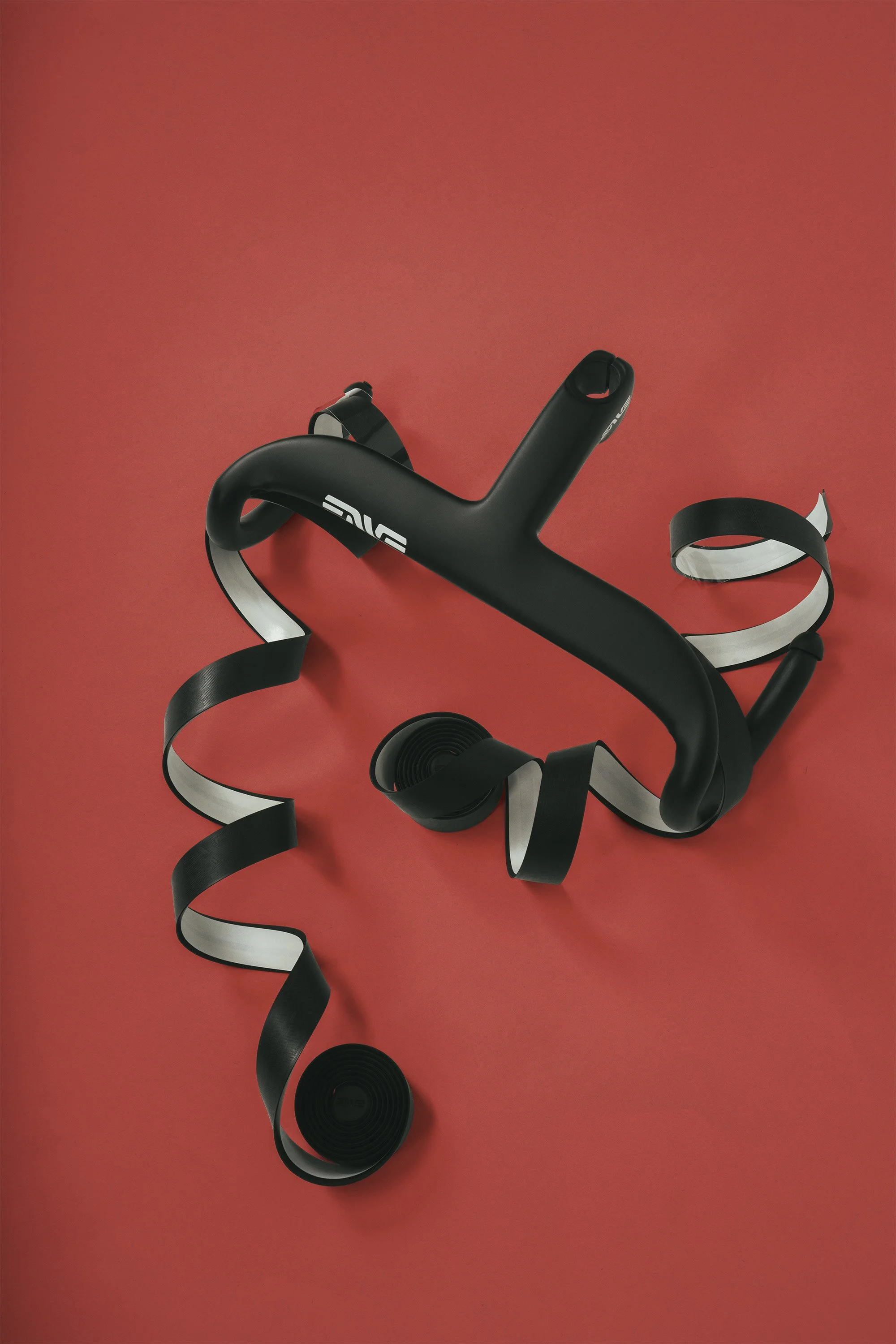 ENVE_HolidayGiftGuideStudio_-4824.jpg