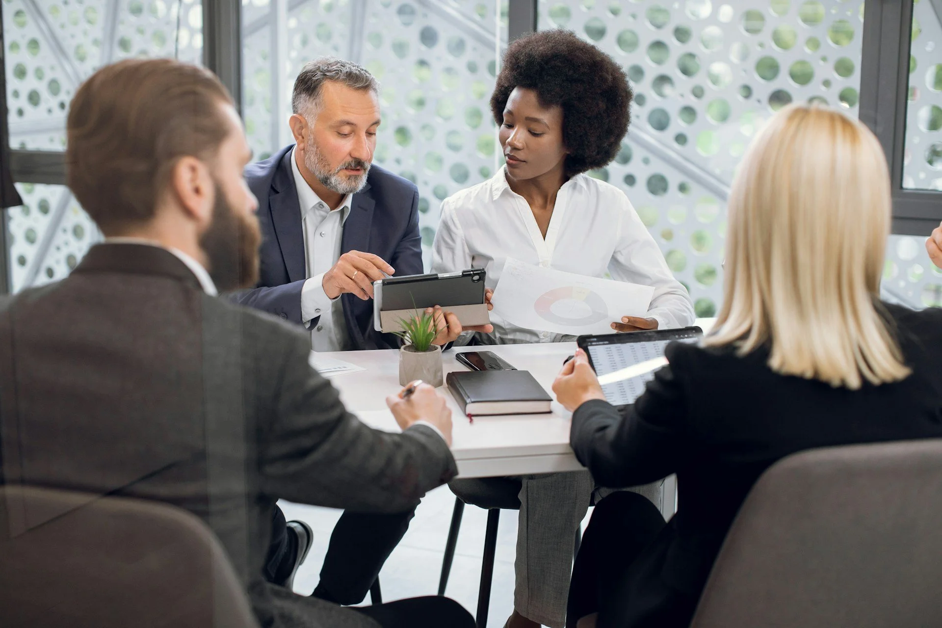 How Company Secretarial Services Can Help Prevent Legal Problems For Directors