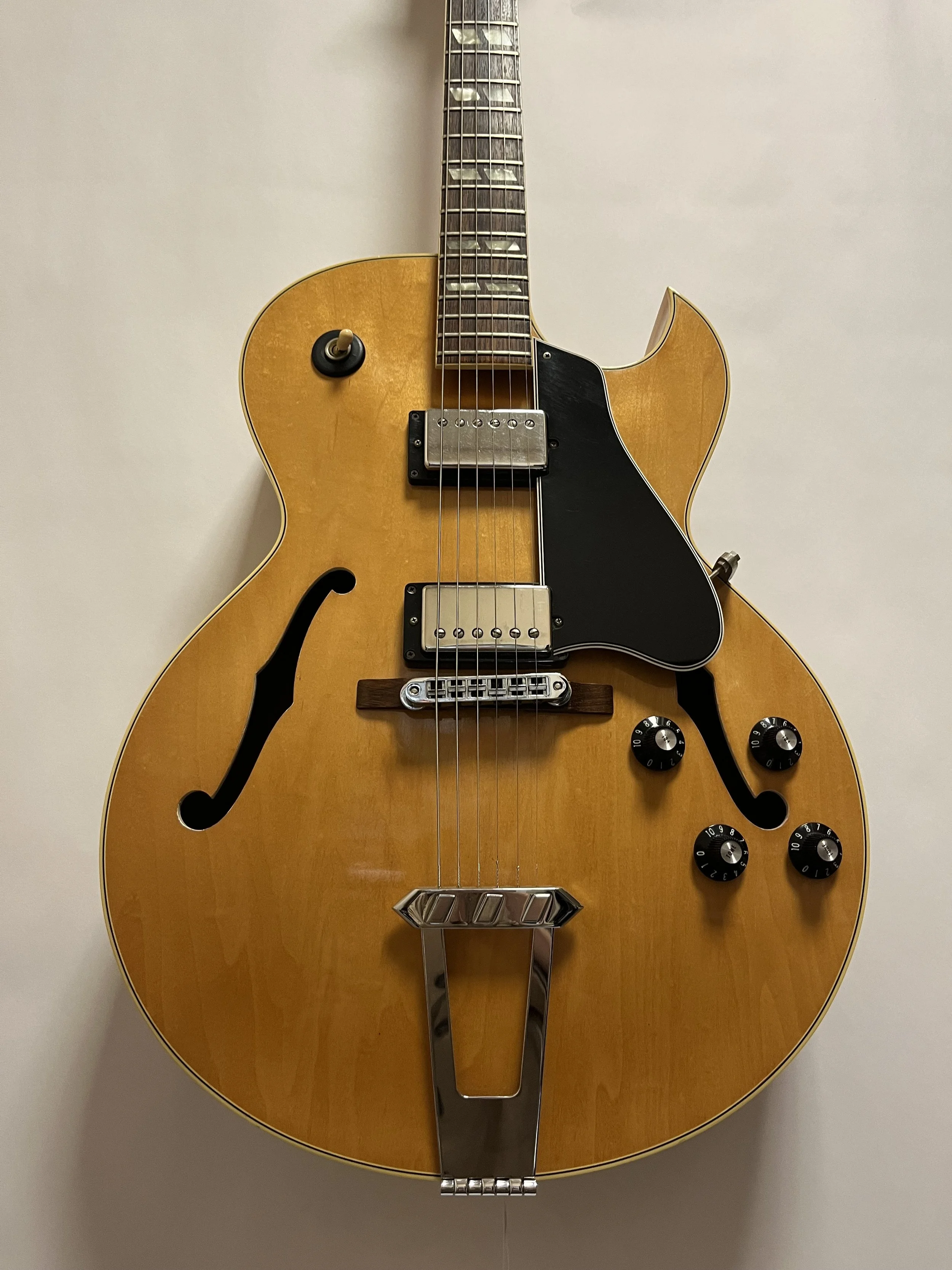 1981 Gibson ES-175 with case - Blonde $4,299.99