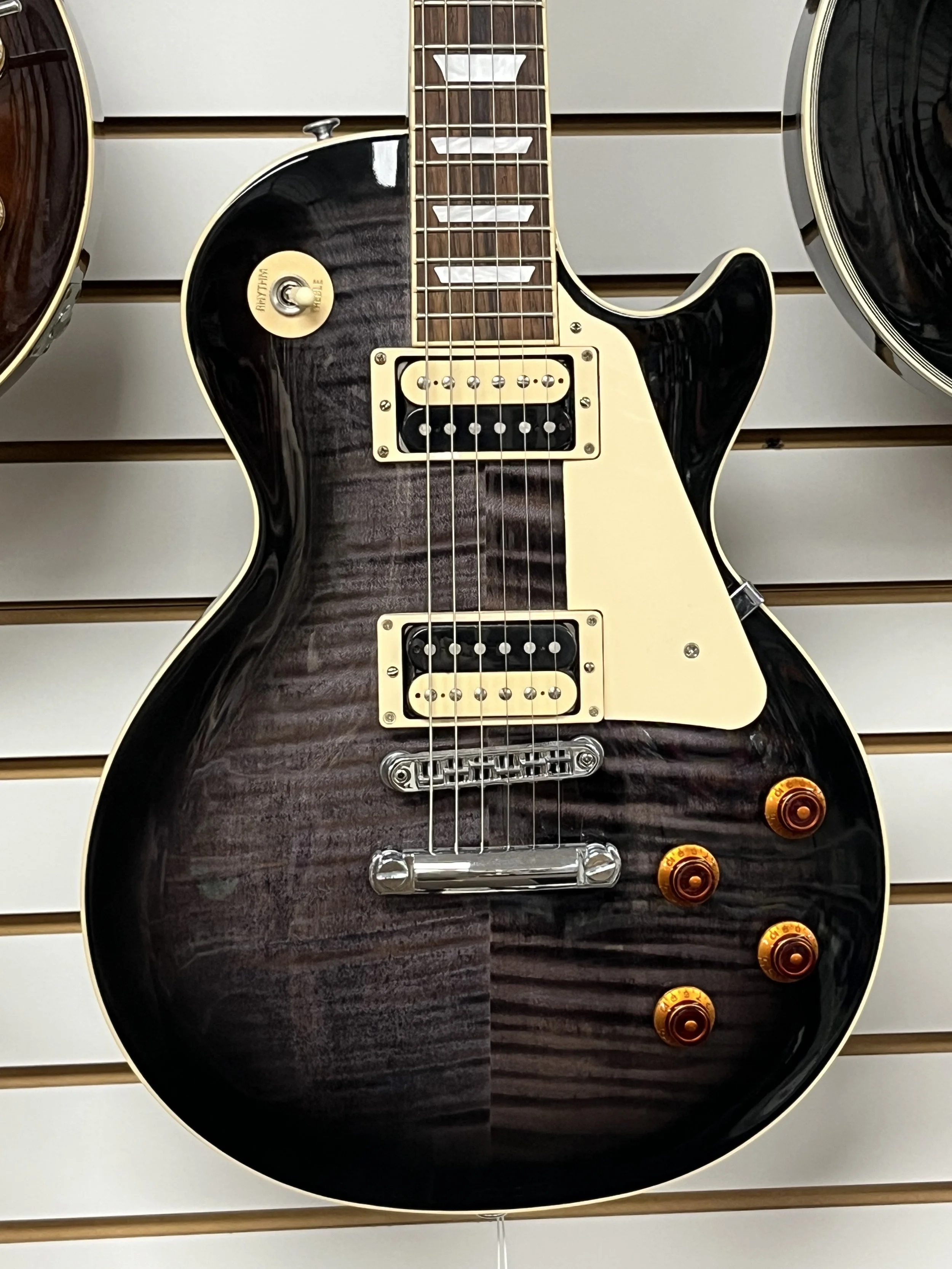 2023 Gibson Les Paul Traditional Pro V Ebony Burst with Hard Shell Case $2,399.00