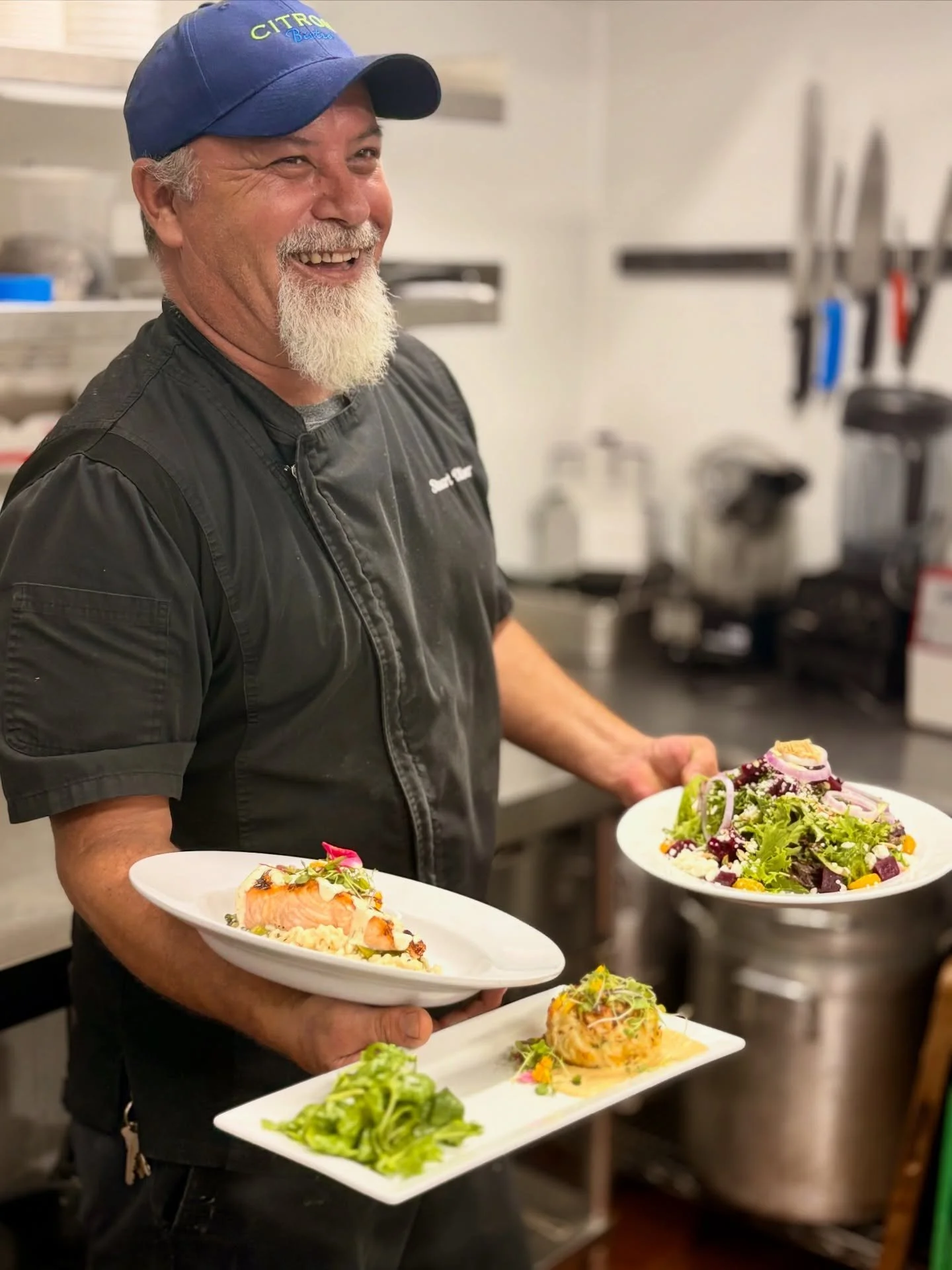 Tonight's the last night to take advantage of Chef's seasonally curated @flavorsouthflorida Pre-Fixe 3 Course Dinner Menu for $39✨
And we want to know which entrees from the Flavor Menu were Your favorite! Comment below and you just might find them a