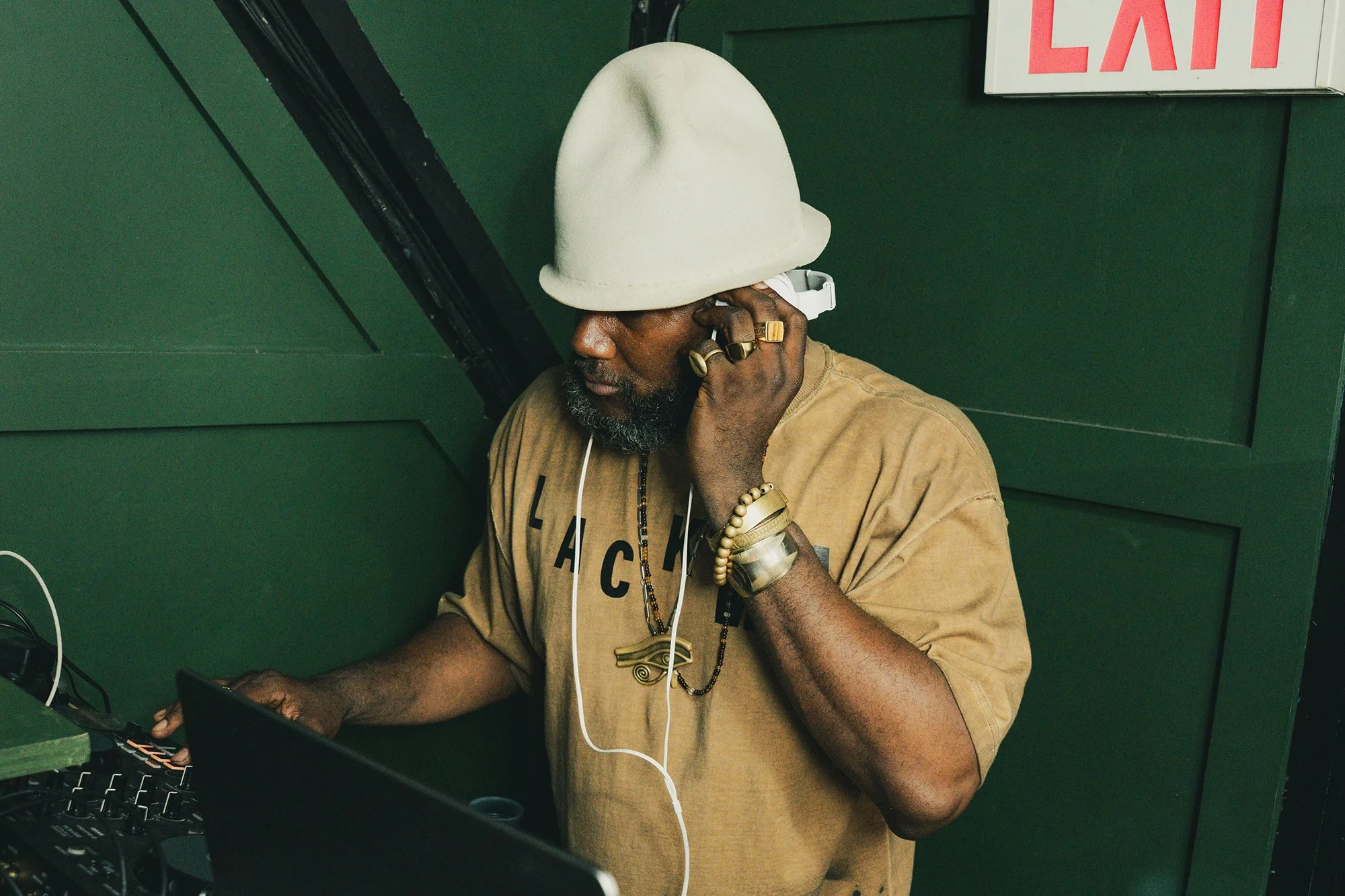 atcq__0009_DSC05002.jpg