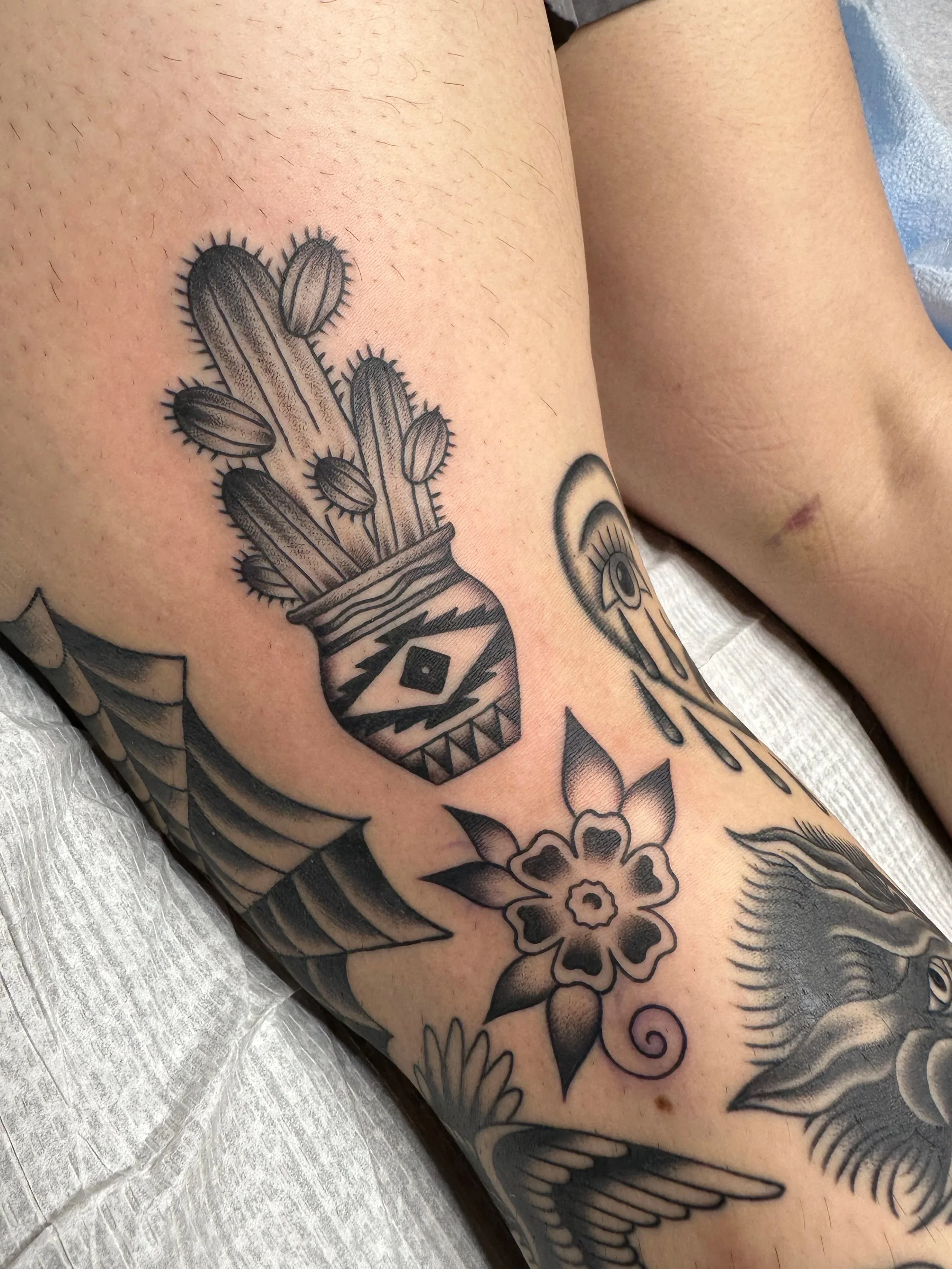 We’ve got a few filler pieces in black and grey here. The cactus is obviously for Arizona and everything else is just my take on a classic