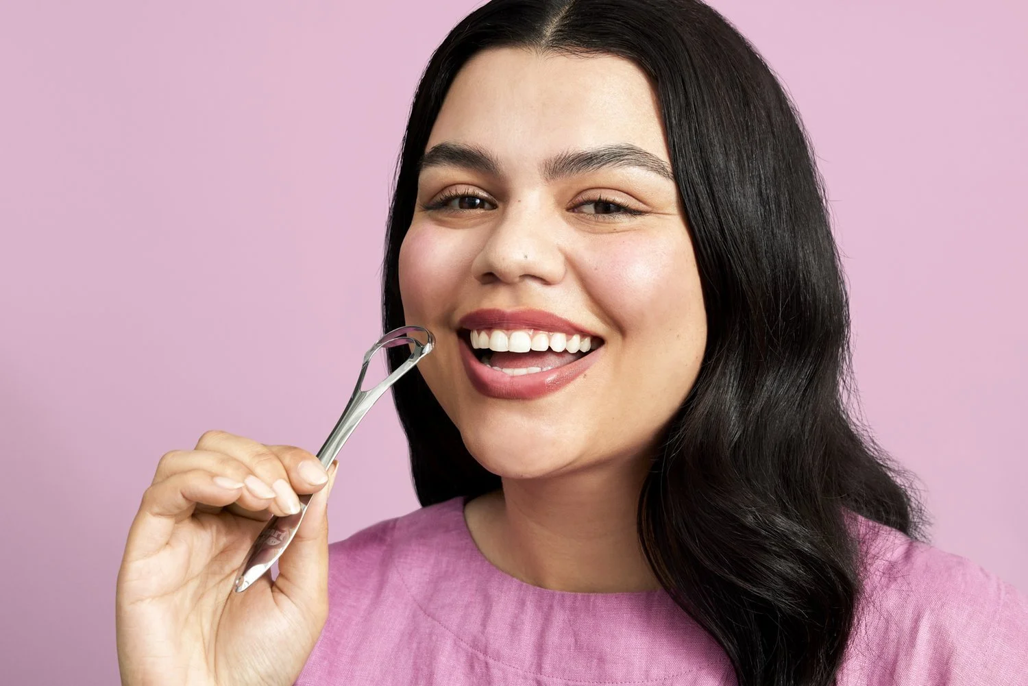 ErinScott-SmartLifeCo-May2024-Seamless-TongueScraper-Savina-PinkTop-Shot5C-26683.jpg