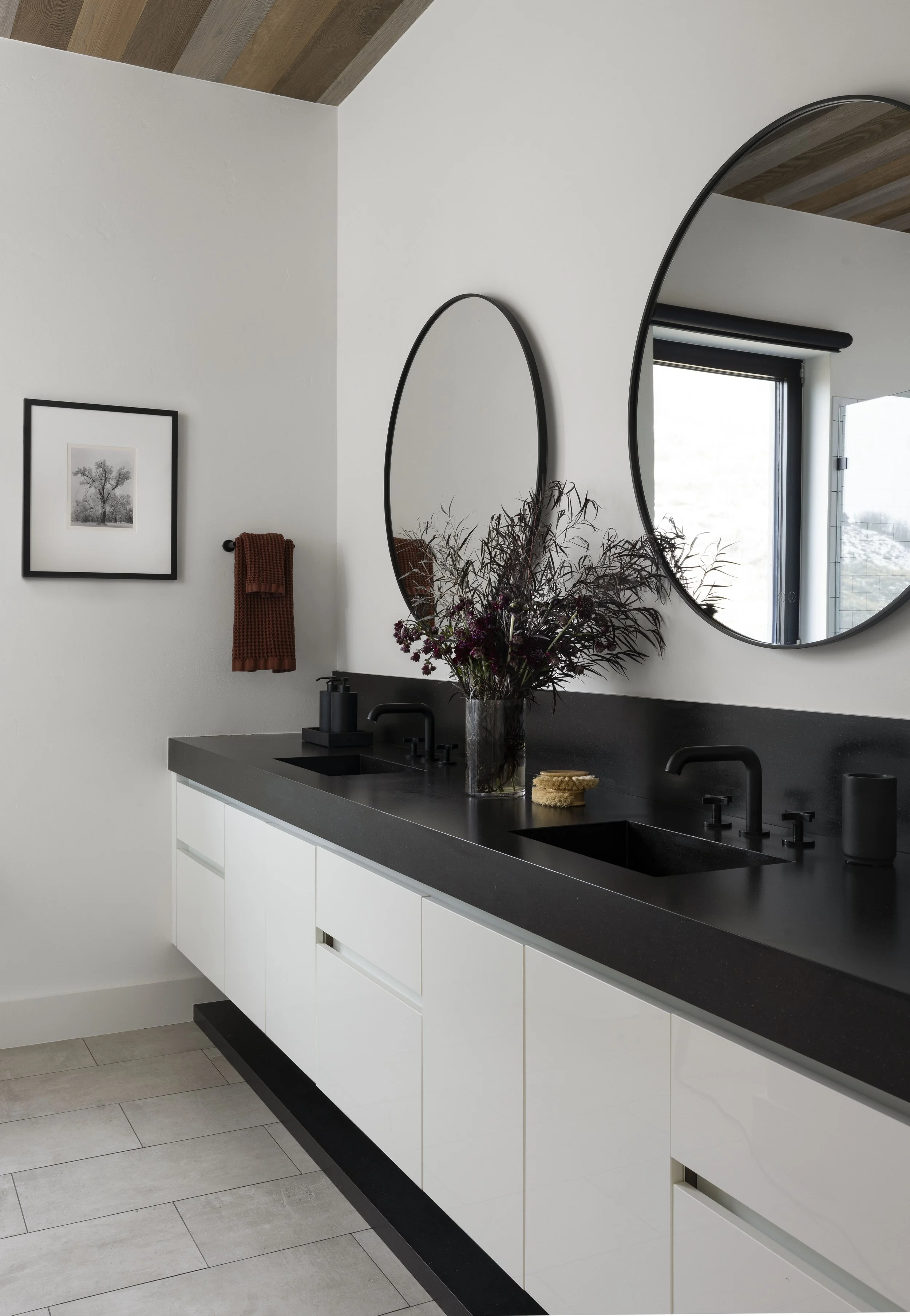 Guestbath12163.jpg