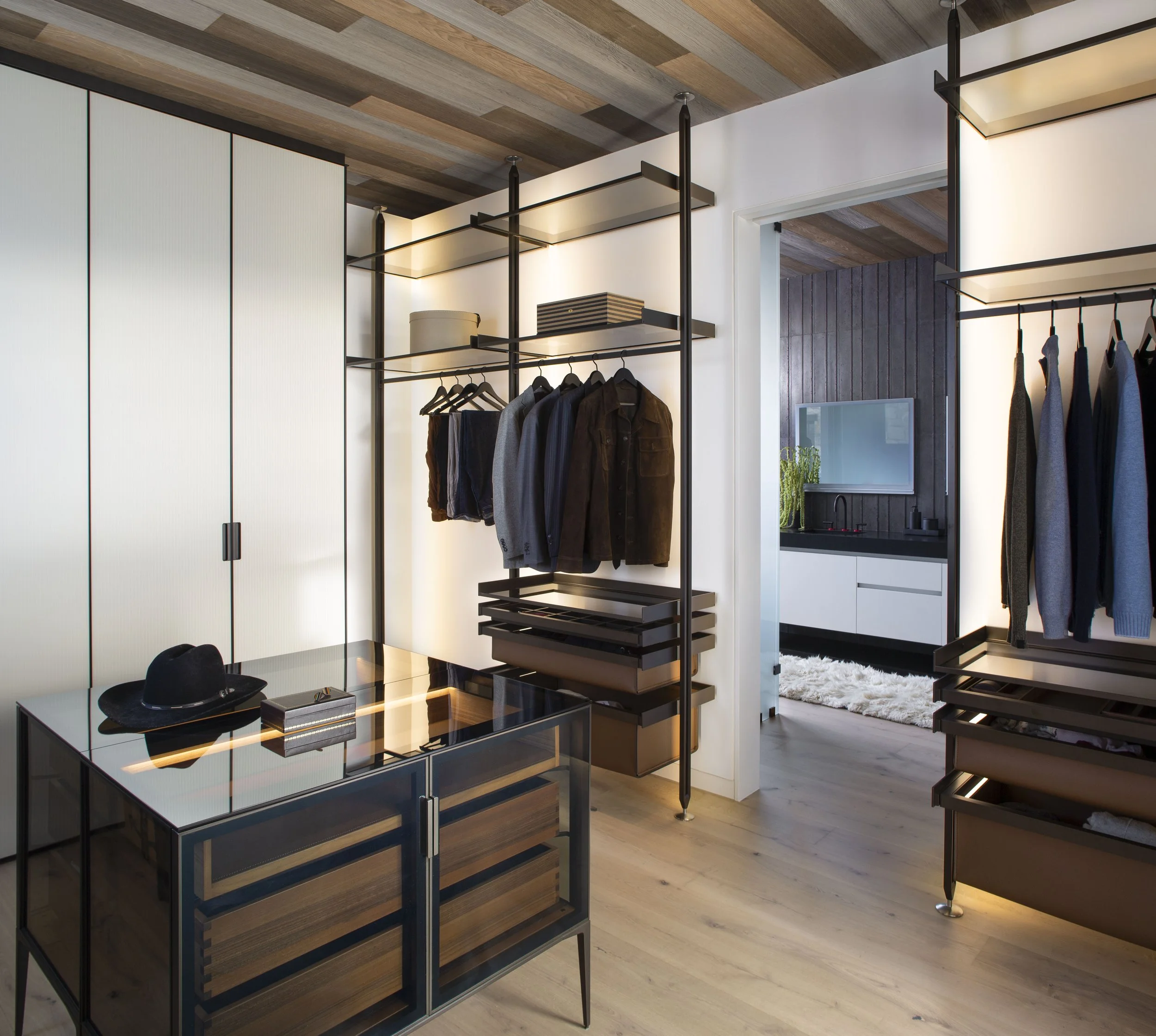Primary Closet1728-2.jpg