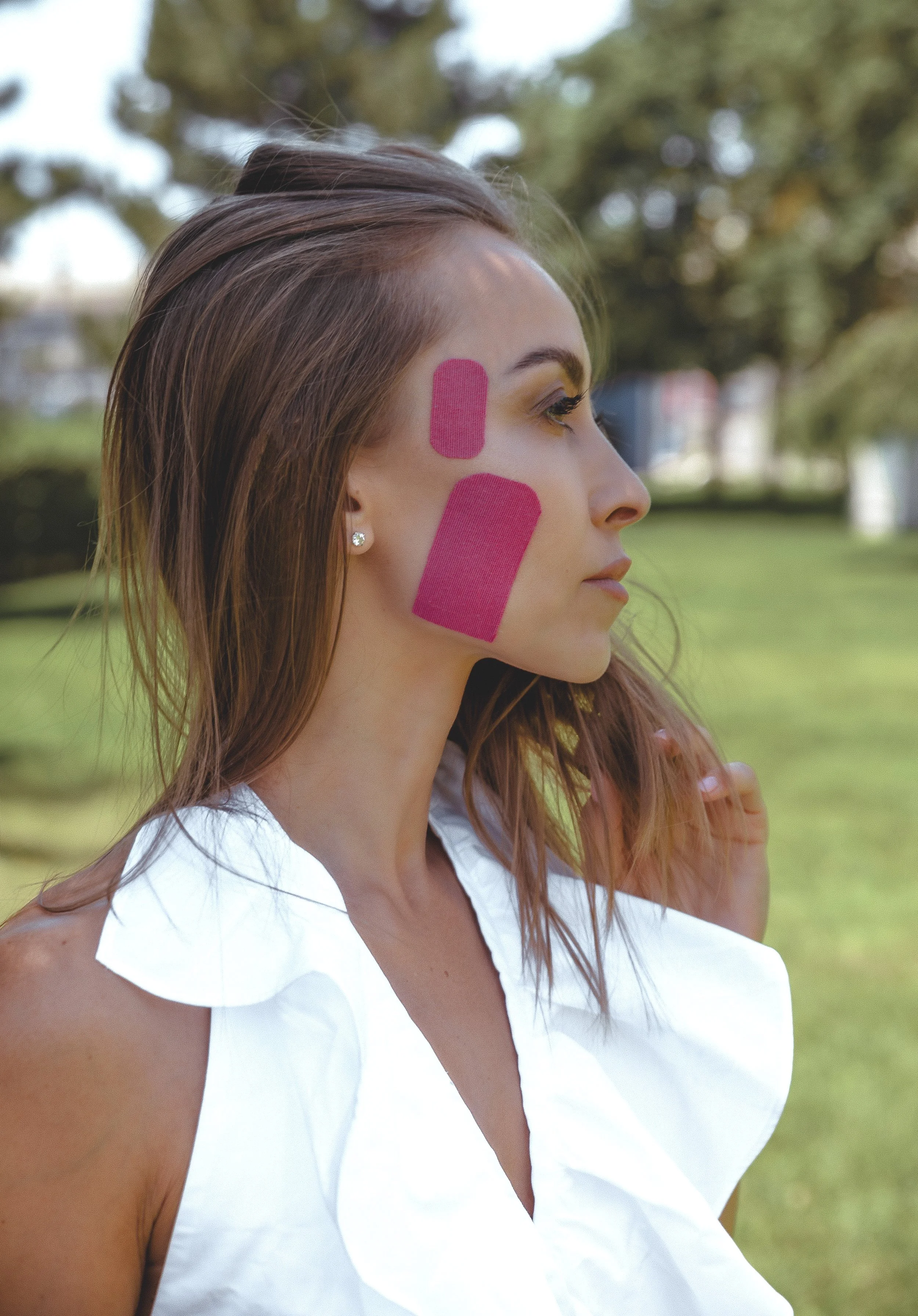 Facial taping technique for muscle relaxation