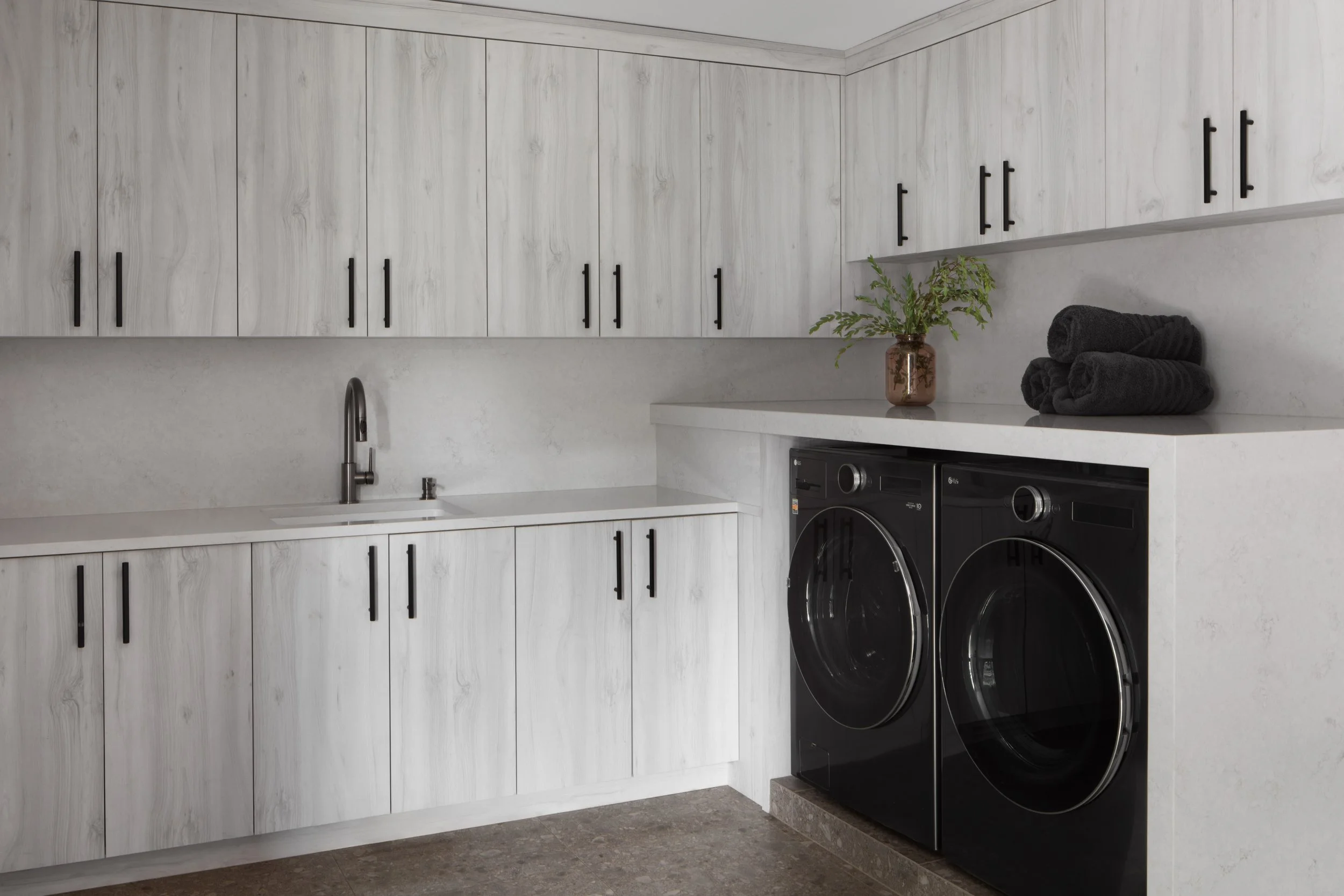 Studio_Lane_Suzanne_Falk_Interior_Design_Ryan_Hainey_Photography_025.jpg