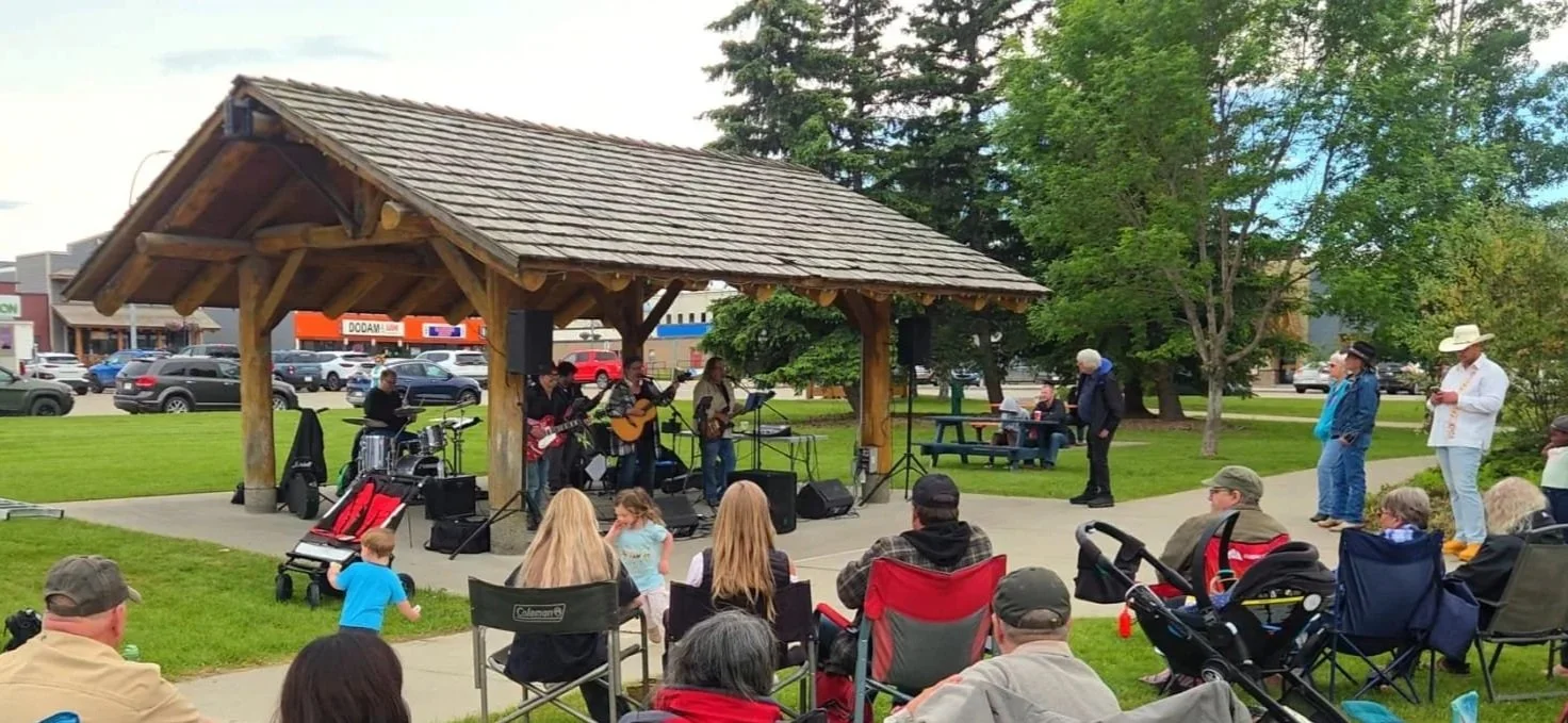 Fridays In The Green Square