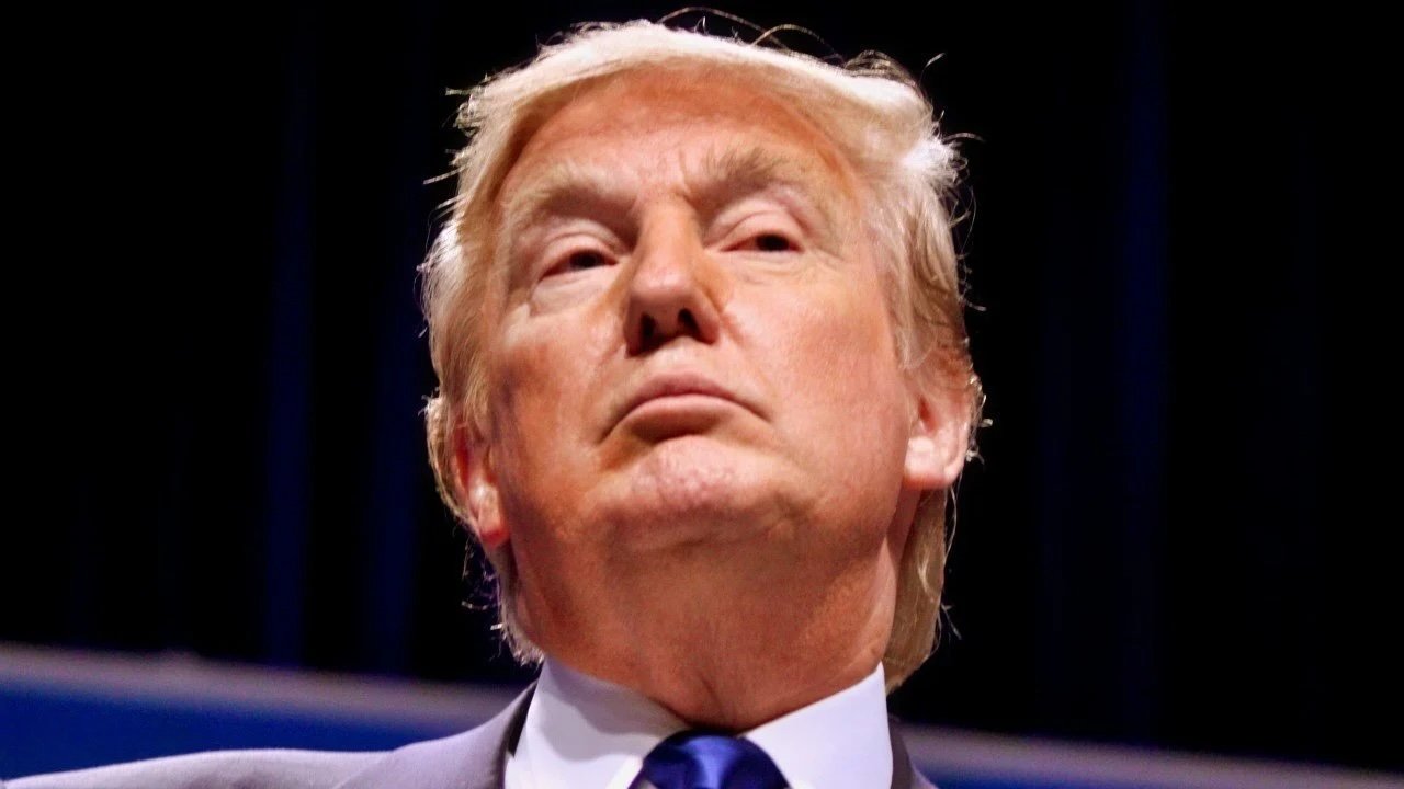 Would Vladimir Putin Eat Donald Trump for Lunch?