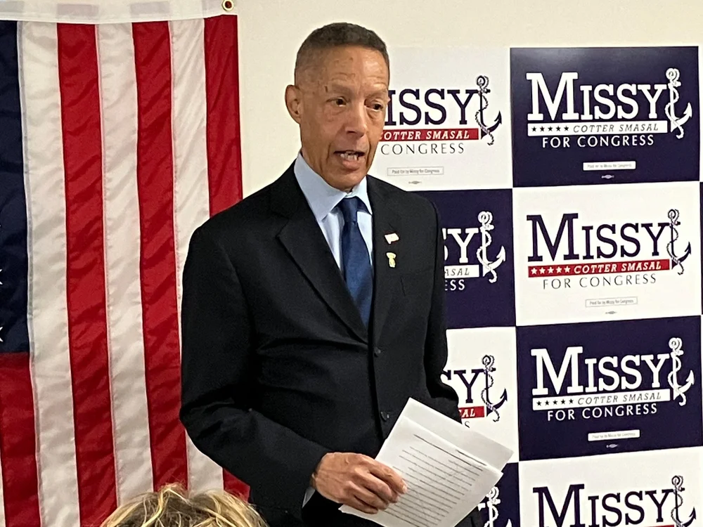  Former State Department Consul General Paul Boyd Speaking at Cotter-Smasal Event 