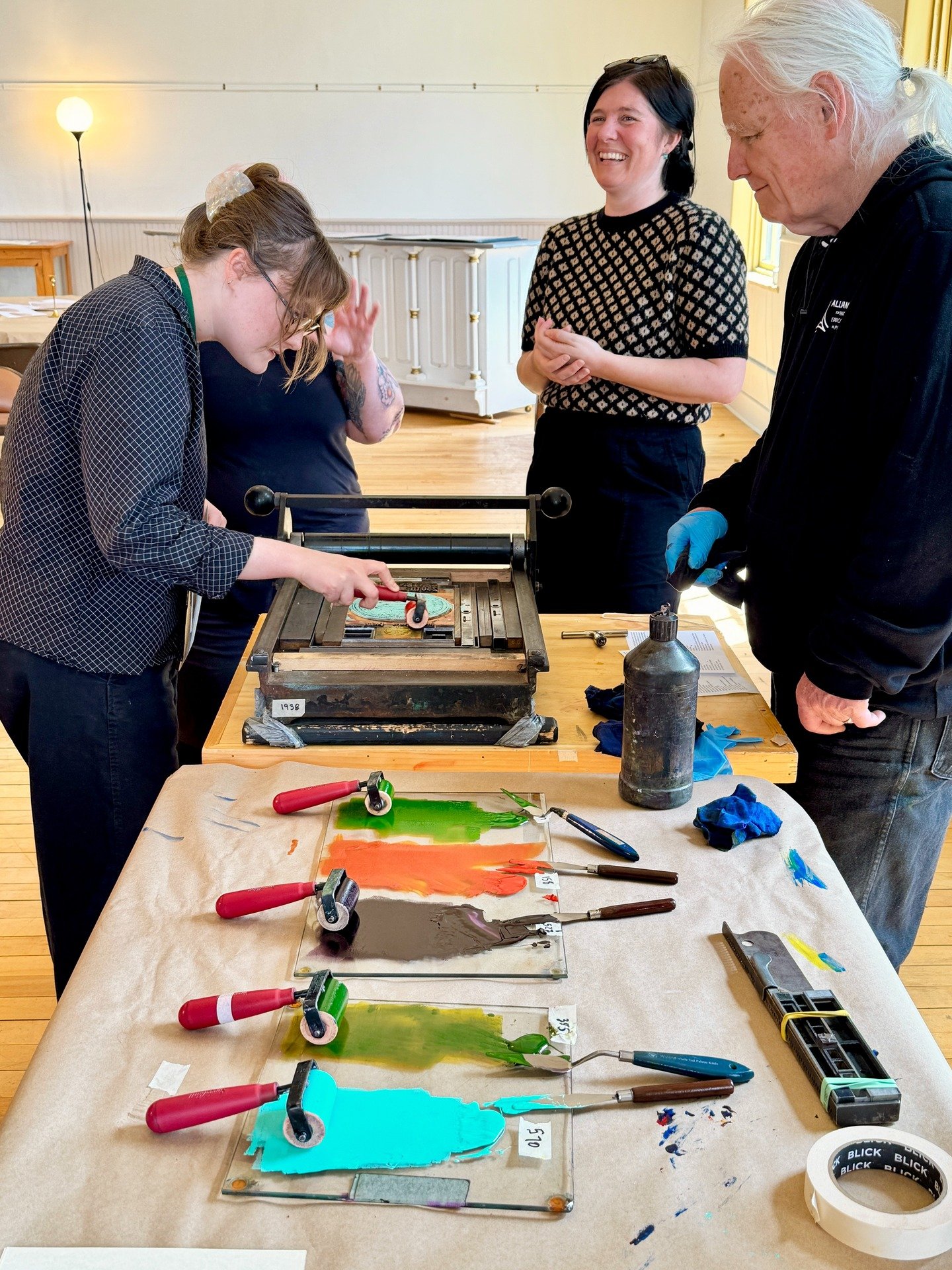 Thank you to A Revolutionary Press for bringing their 1936 Printing Press to SAM Workshop! We curated 2 pieces from our archives to reproduce and to kick off the CENTENNIALS celebrations. Thanks to everyone that rolled up their sleeves to participate