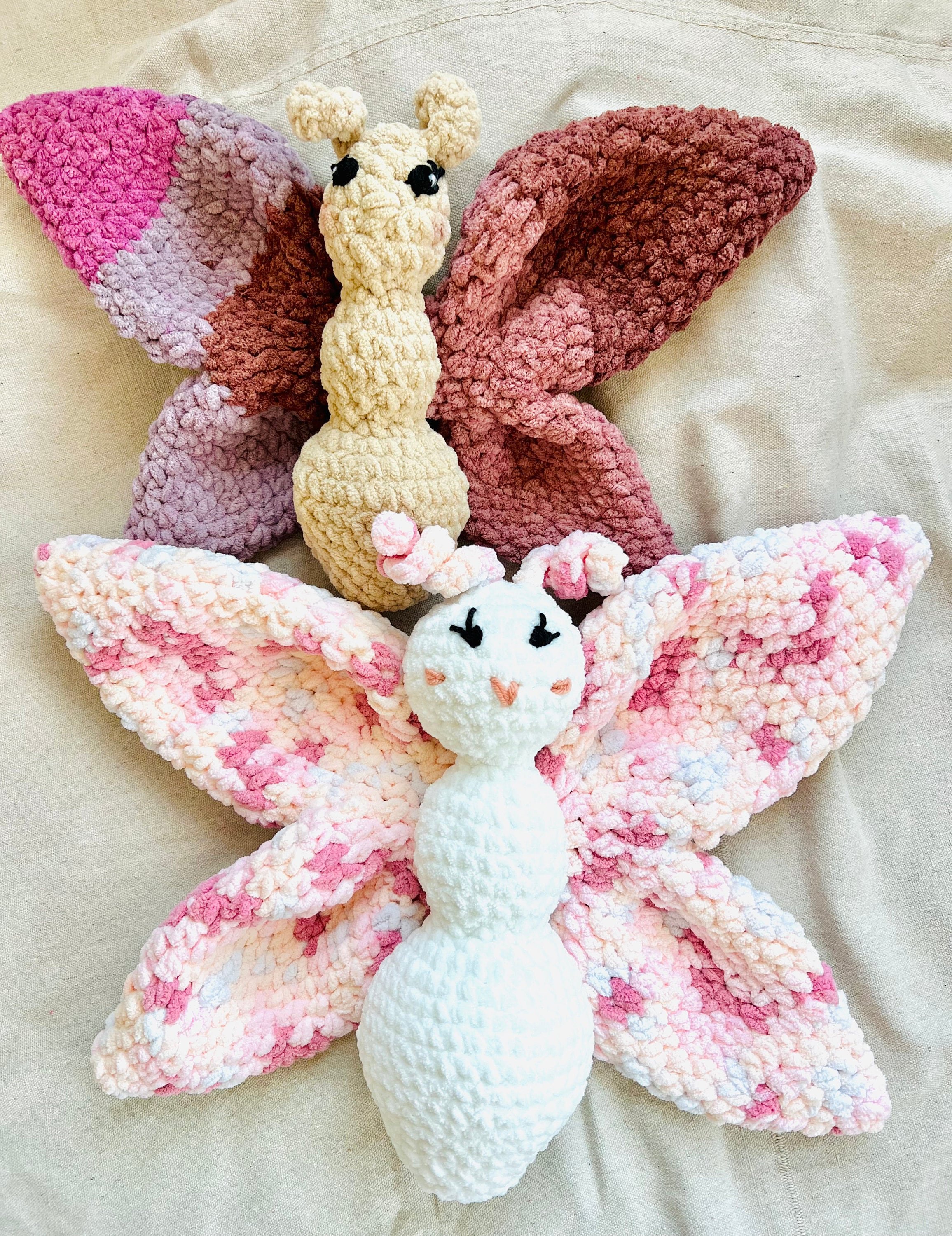 https://i.etsystatic.com/36337072/r/il/8239d6/4682259732/il_fullxfull.4682259732_ry8n.jpg