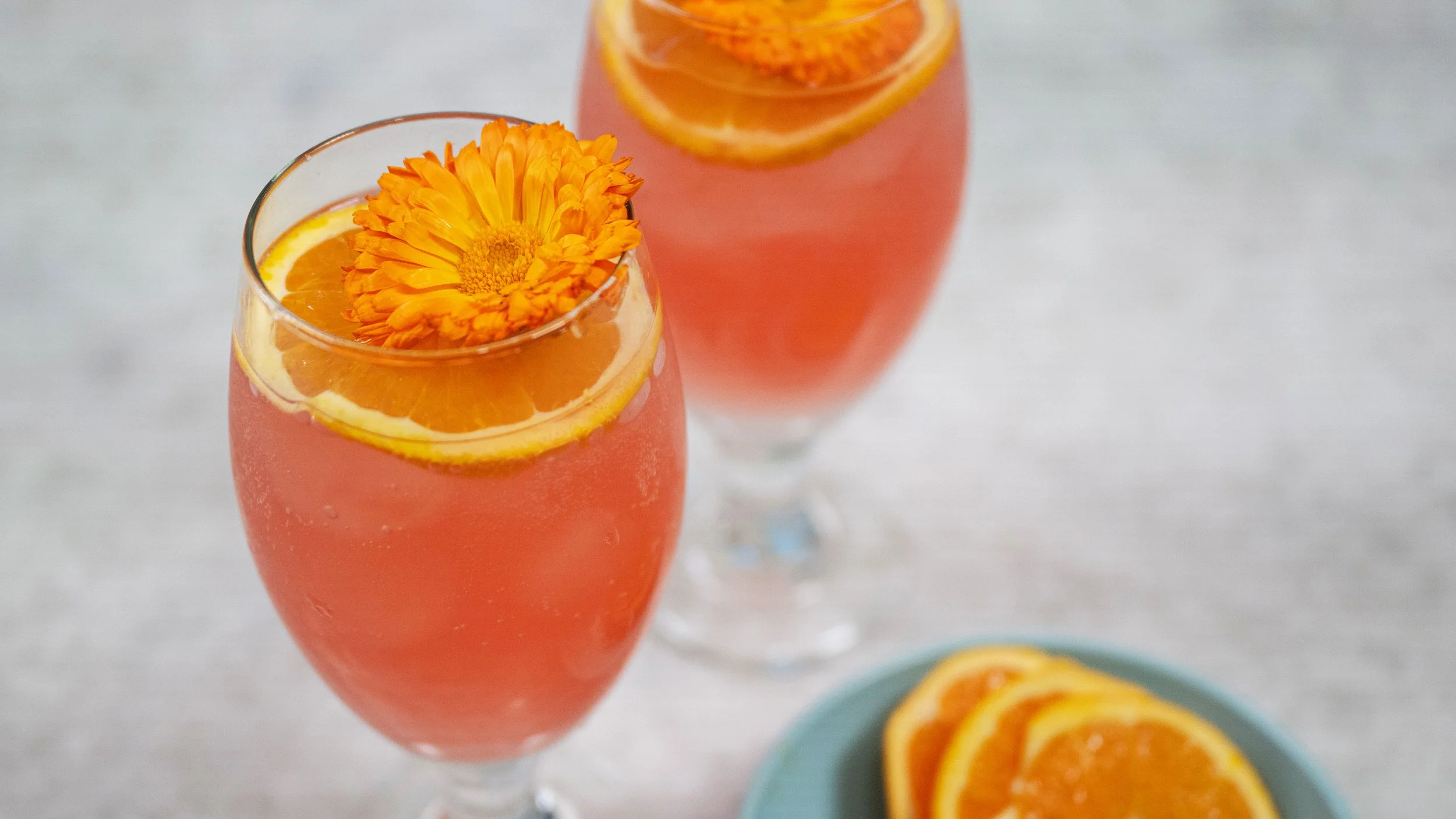 Orange Crush Cocktail #flowercocktailhour