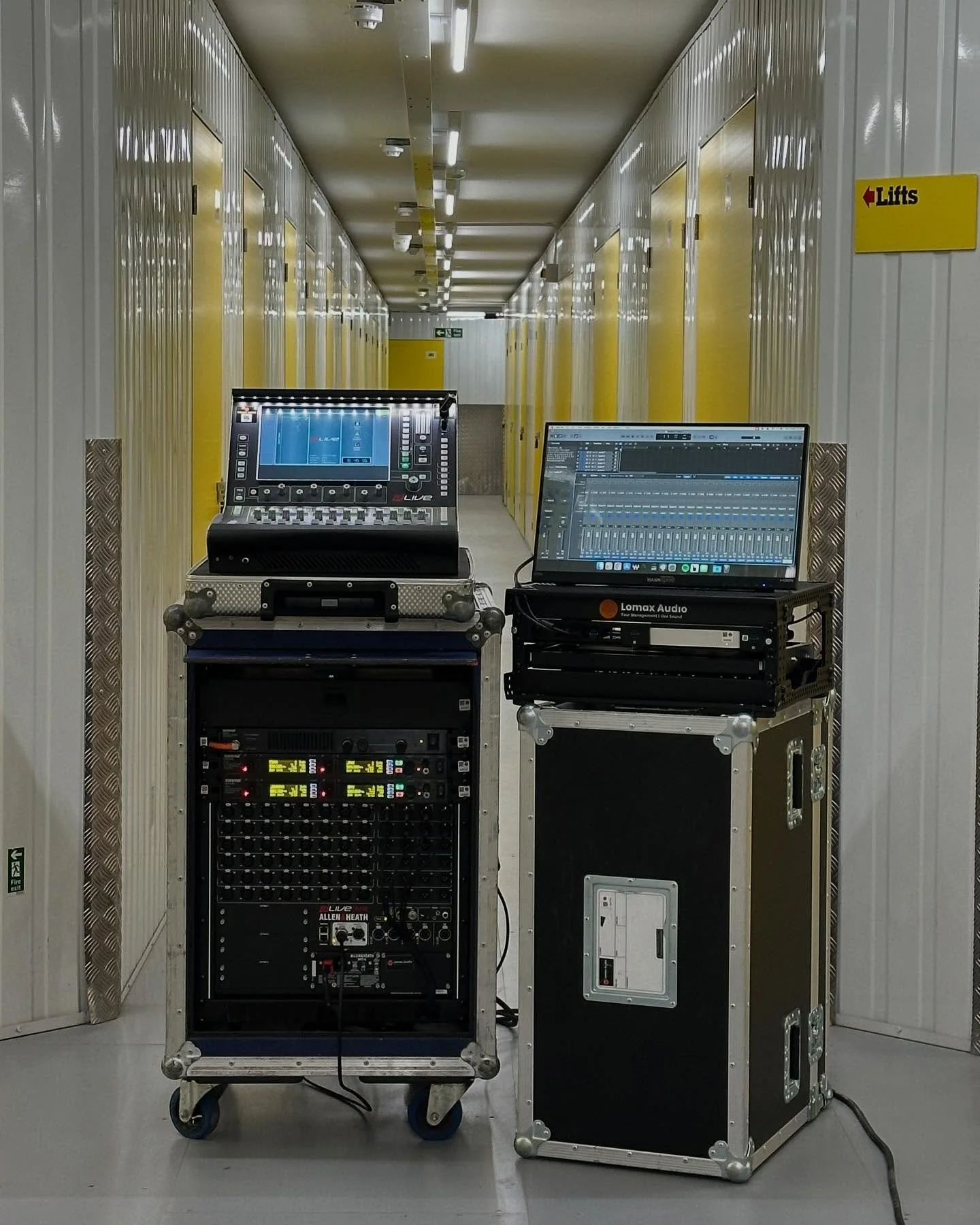 Now add a little spice 🌶️ 

Another Mons from FOH rig bagged and tagged. This time featuring a DM48, @shure PSM1000 IEMs and a mac mini to take care of multitrack recording. All put together for pop icon @amystudtofficial