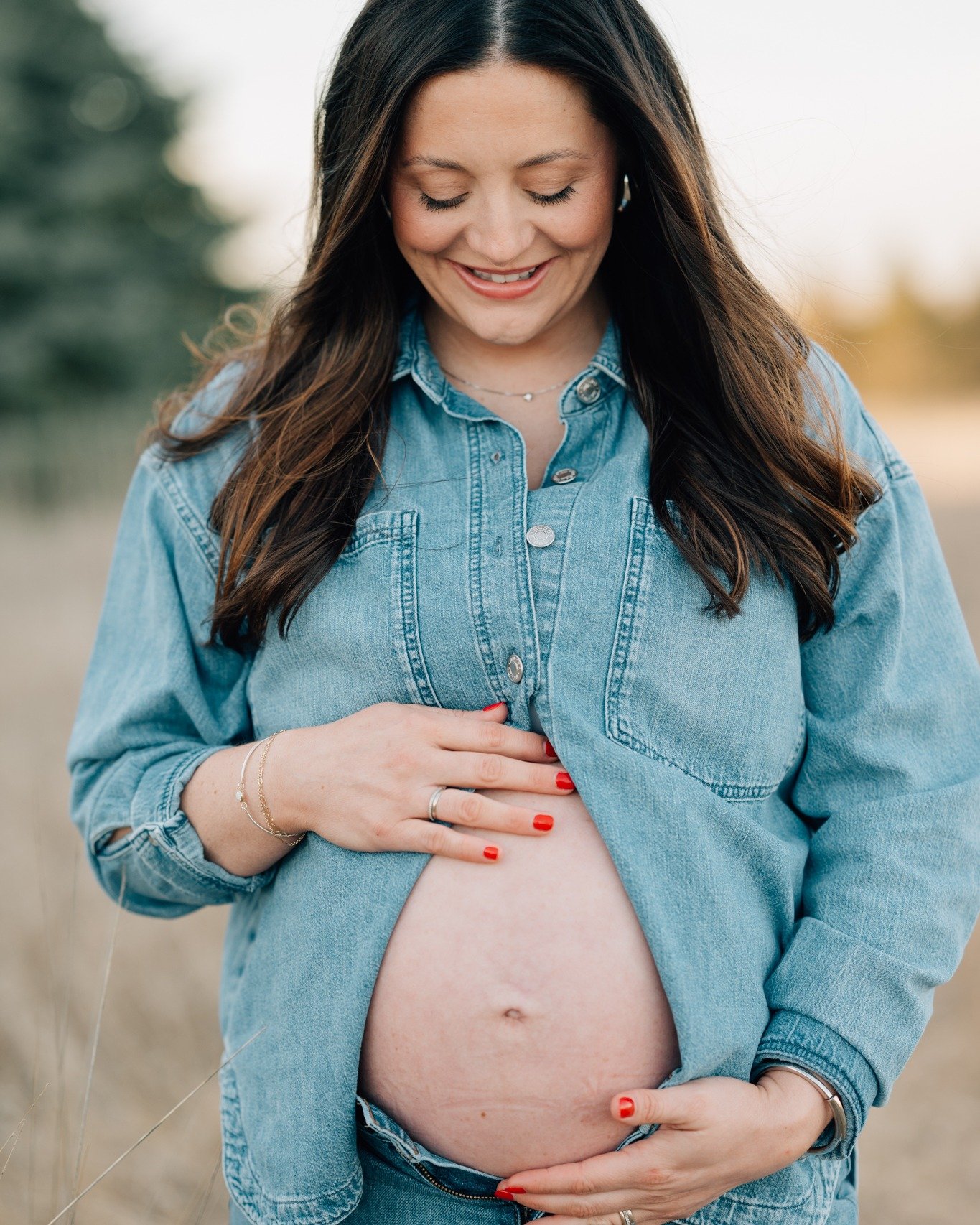 The most stylish way to wait for forever to change.

I am so grateful to walk through these seasons of life with my clients! 

Book in the link in my bio.

Claire Petersen Photography | Iowa Family Photographer | Family Photos | Candid Family Picture