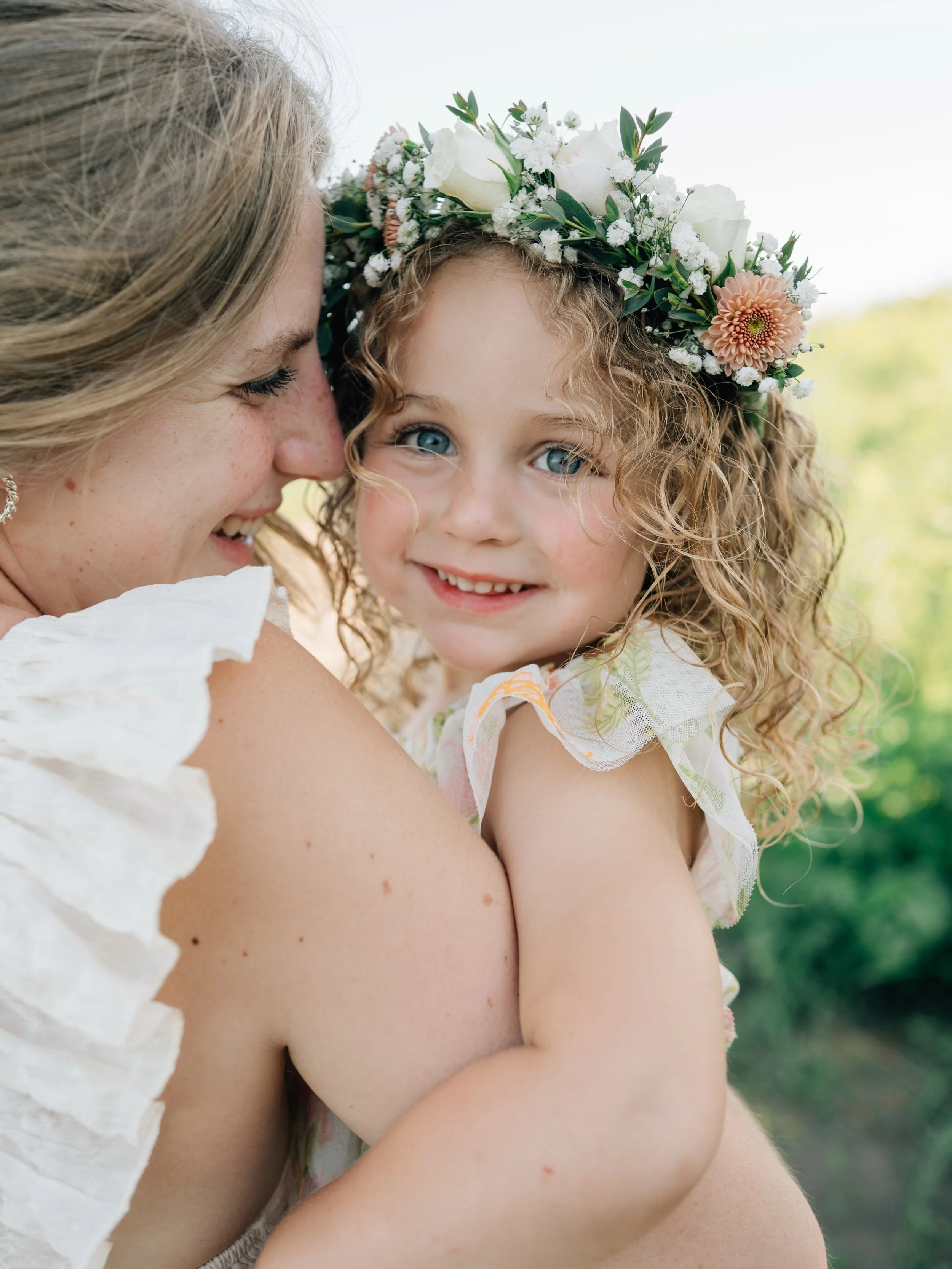 this summer is off to the best start. flowers. bare feet. memories made together.

 

Claire Petersen Photography | Iowa Family Photographer | Family Photos | Candid Family Pictures | Joy in the Chaos | Documentary Family Photography | Omaha Family P