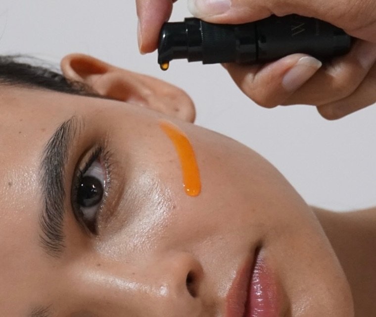 WILLOW- renewing beauty serum is named after the willow tree, which is symbolized by its ability to grow and survive powerfully and can thrive even in the most challenging conditions. Expertly formulated to keep skin plump, youthful and glowing. High