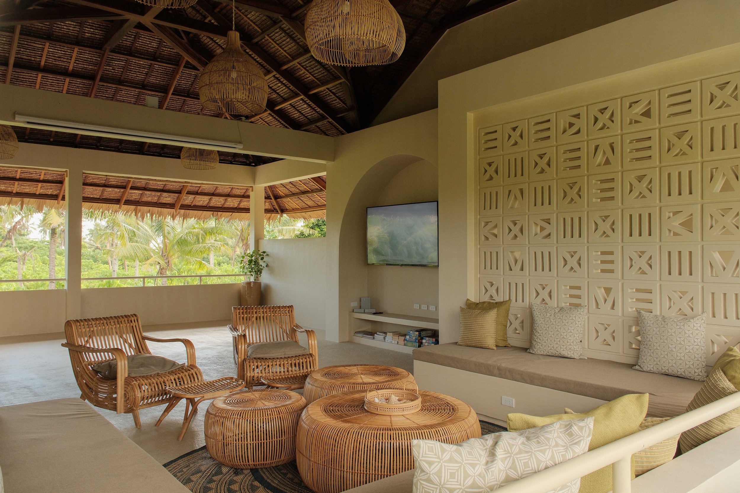 Open-Air Lounge at schönhouse Villa Siargao