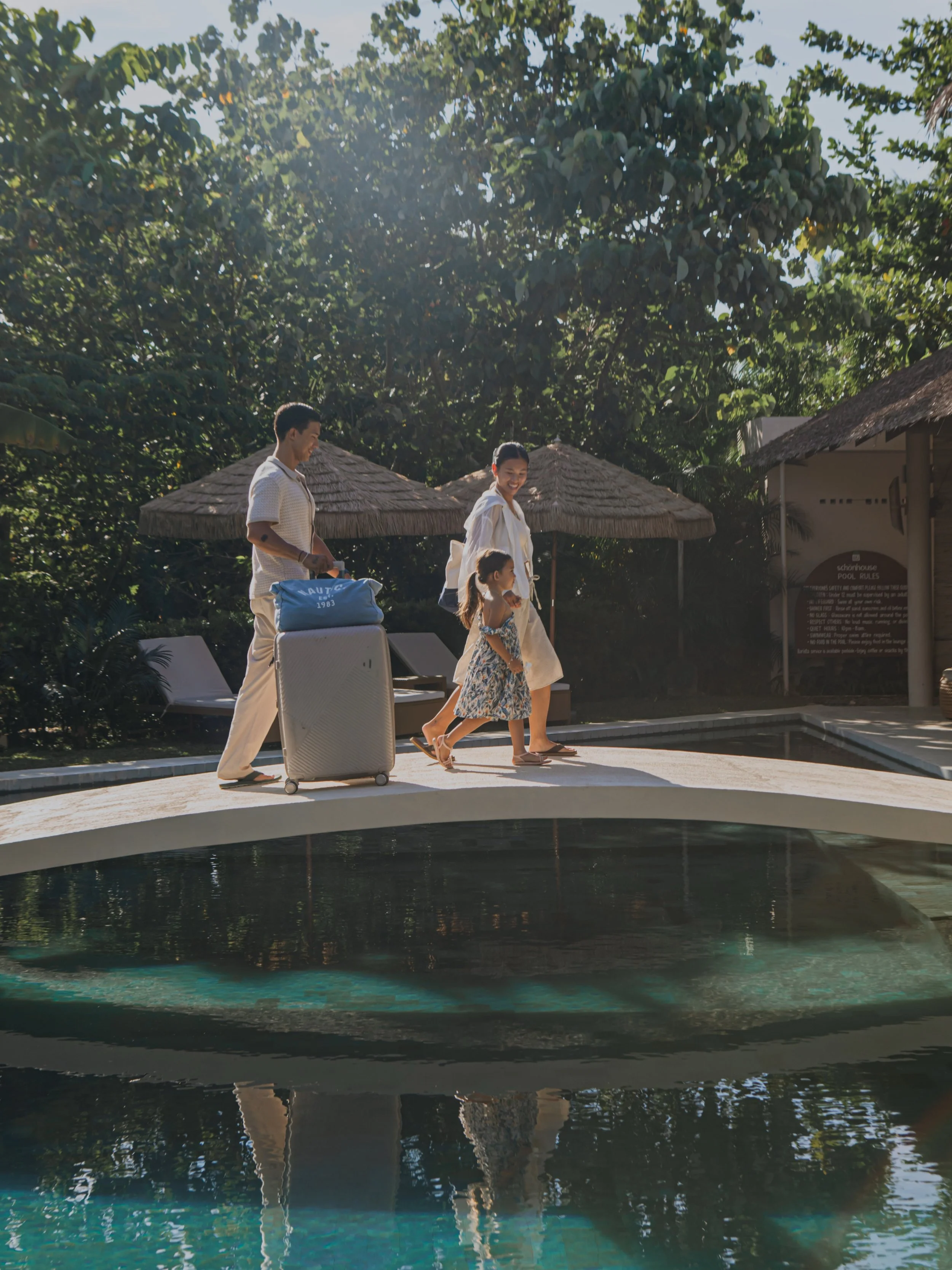 Walking into the weekend like...

Your favorite family vacation begins at schoenhouse.

#siargao #familyfriendly #familytrip #travelingwithkids #familytime
