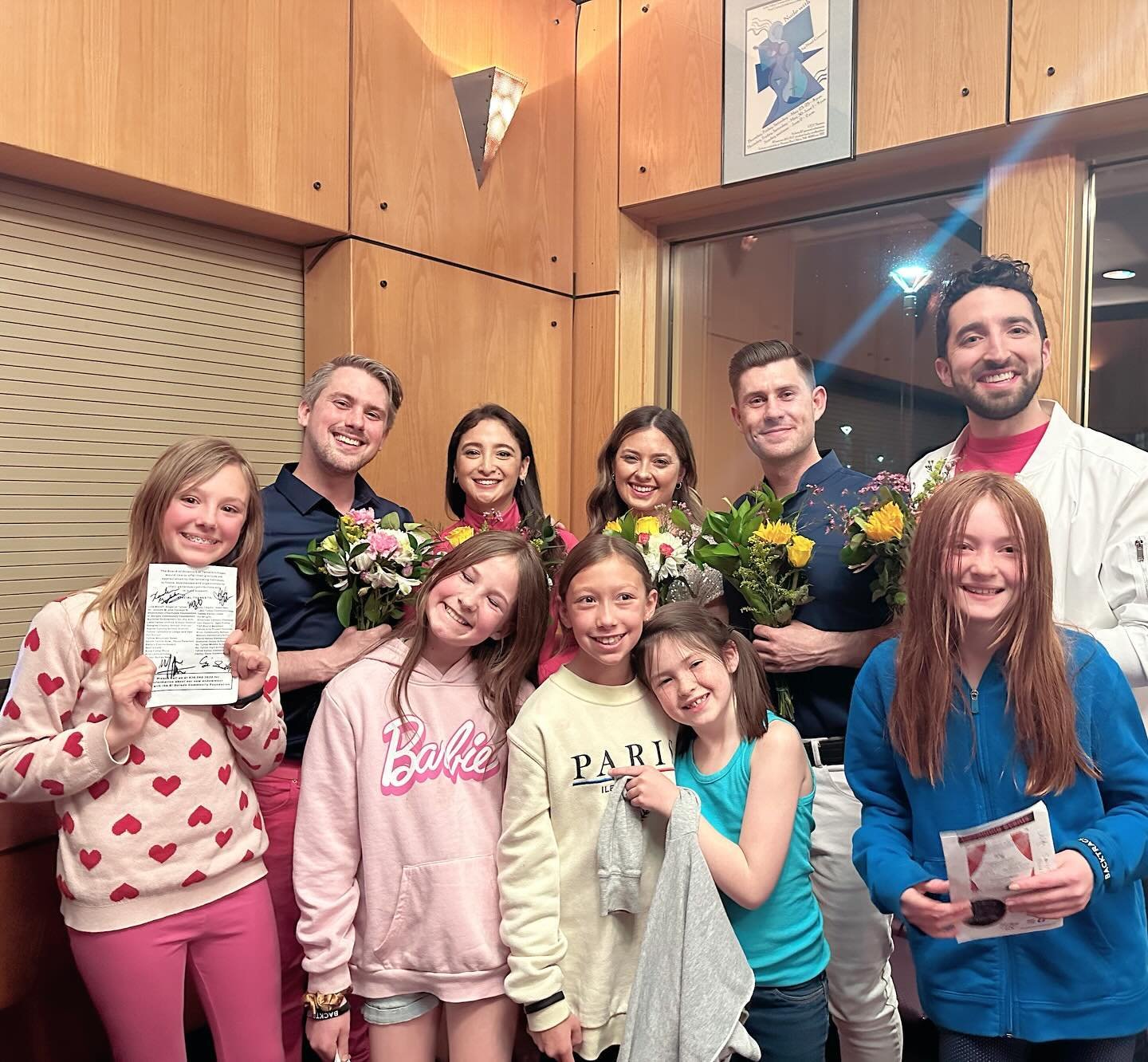Nothing but smiles last night with the @backtrackvocals singers at their performance. Thank you @tahoeartsproject for hosting such an amazing event for our community!! Flowers for the generous performers donated by @wholefoods and arranged by @petalk