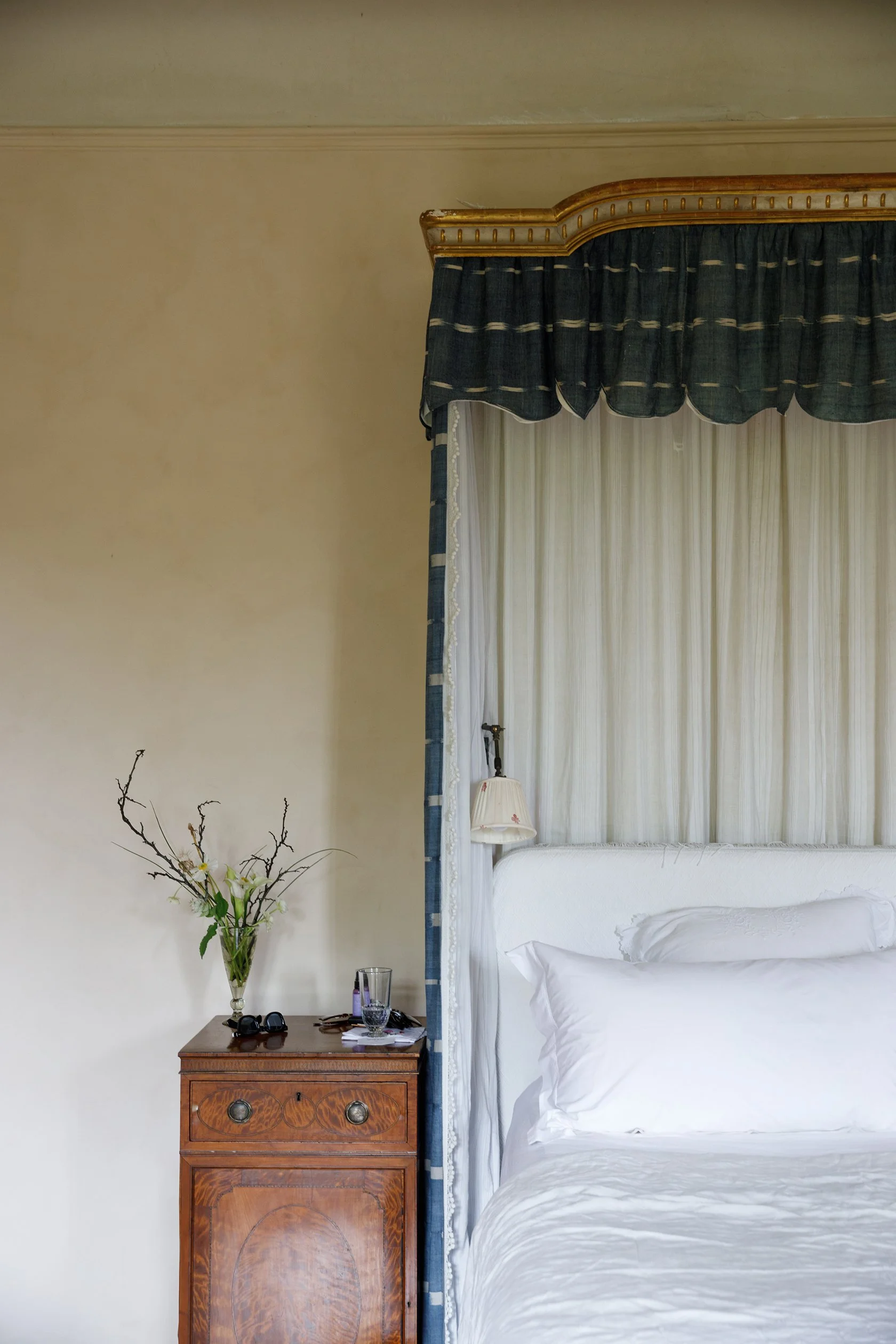 LR room D 05.jpg