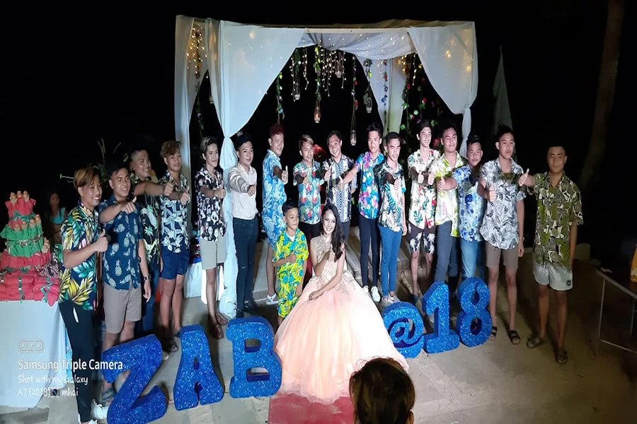 Party time 8 copy.jpg