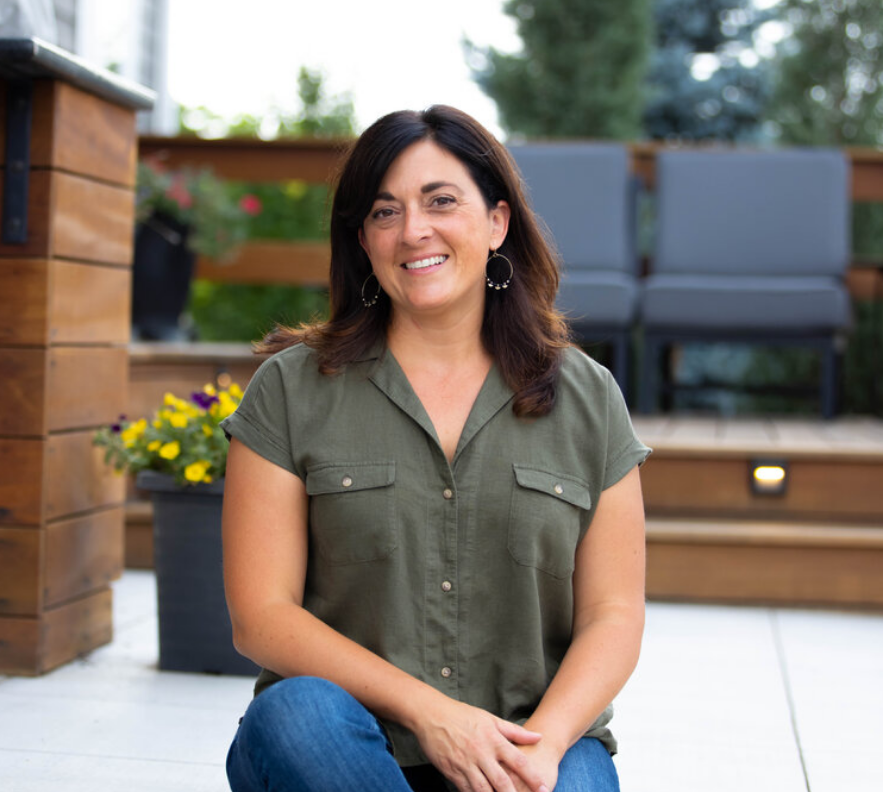 belidna sanders headshot png.PNG