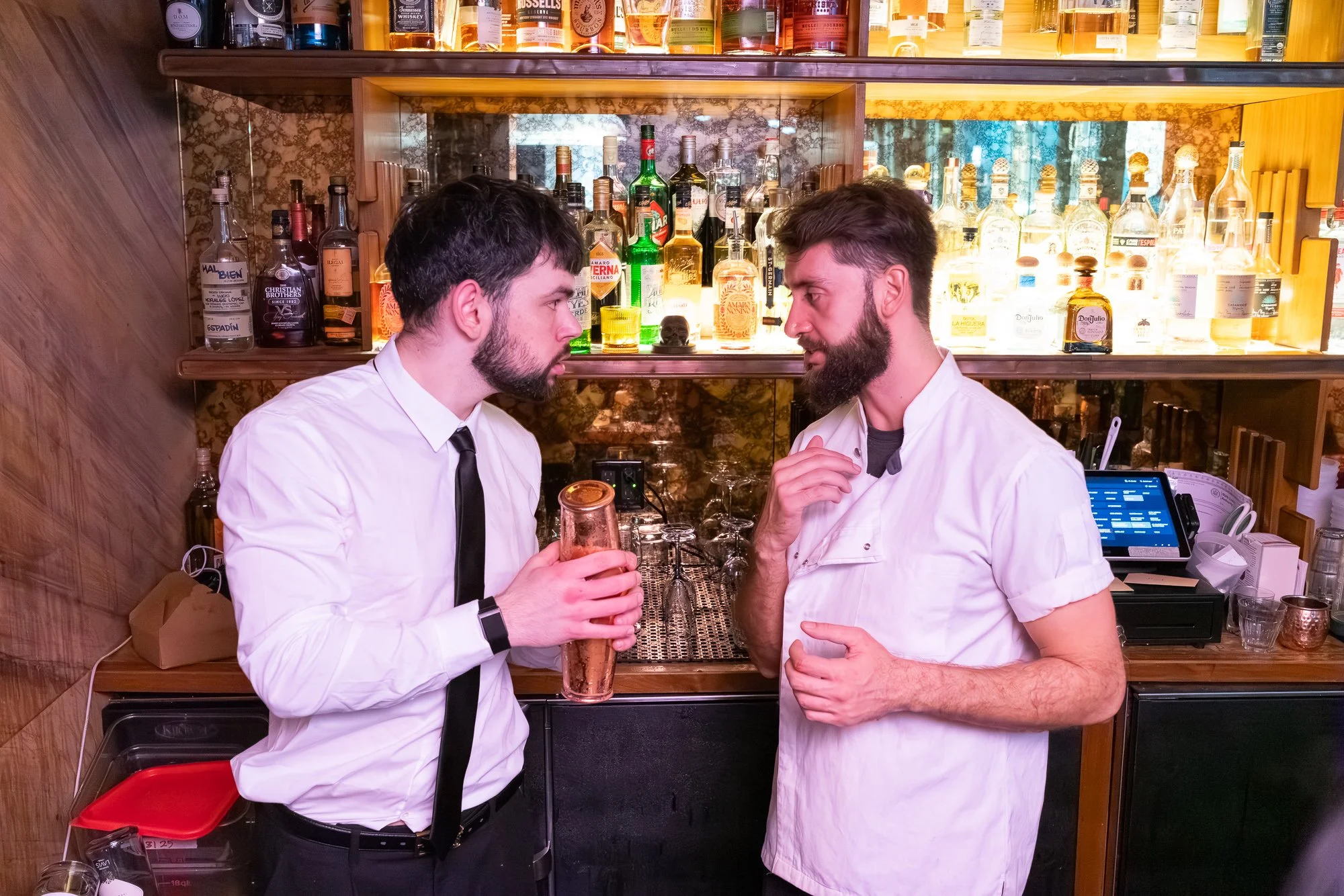 cima-bar-manhattan-nye-jpeg-raw-edits-400.jpg