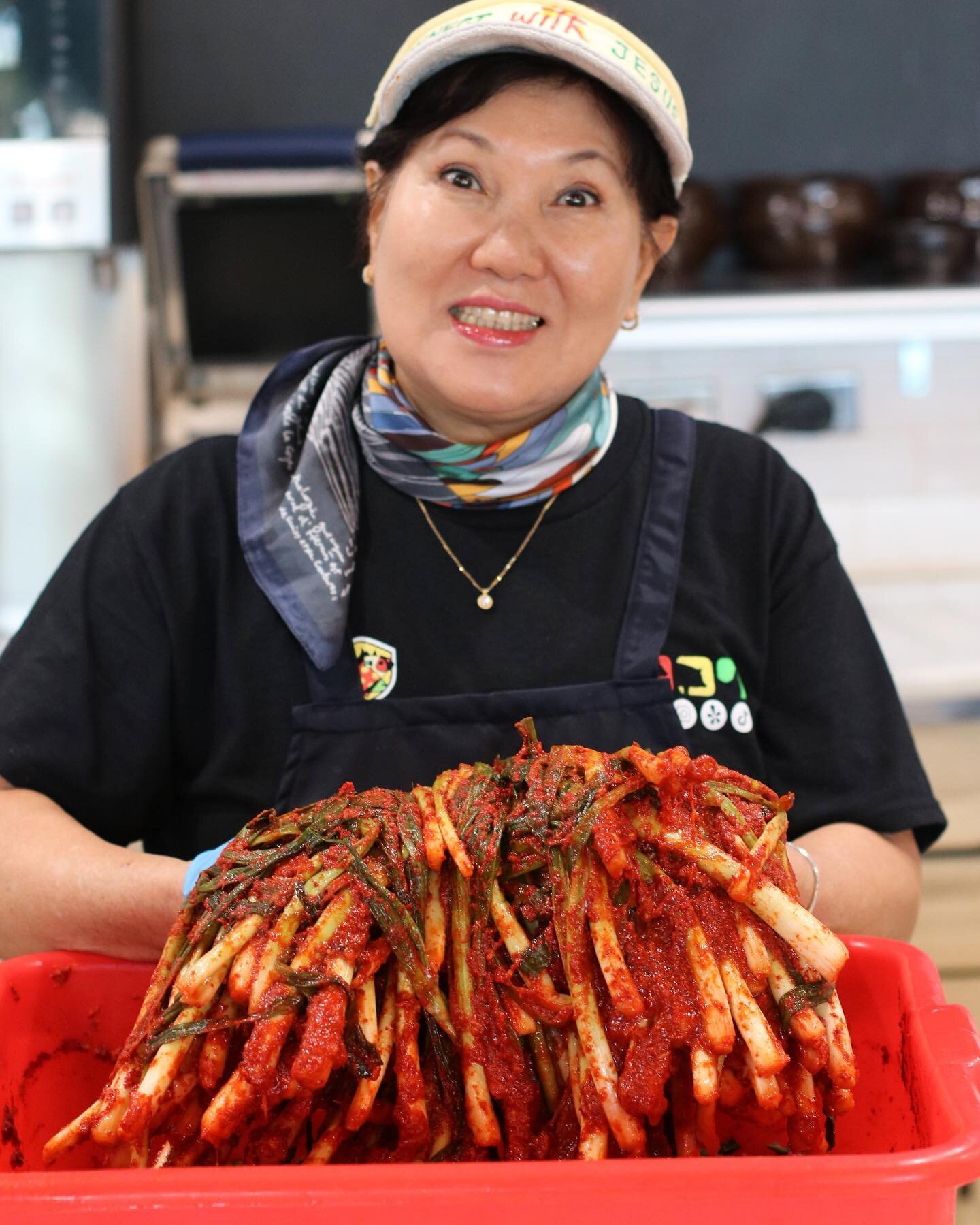 Best organic Kimchi in Texas✨ You can enjoy with our soups or buy them by the jars! Emmo makes the best Kimchi🥰
#YoungDongSeolleongtang
_______________________

🍲 Korean Bone Marrow Soup
📍1060 W Frankford Rd suit 200, Carrollton, TX 75007
⏰10:30am